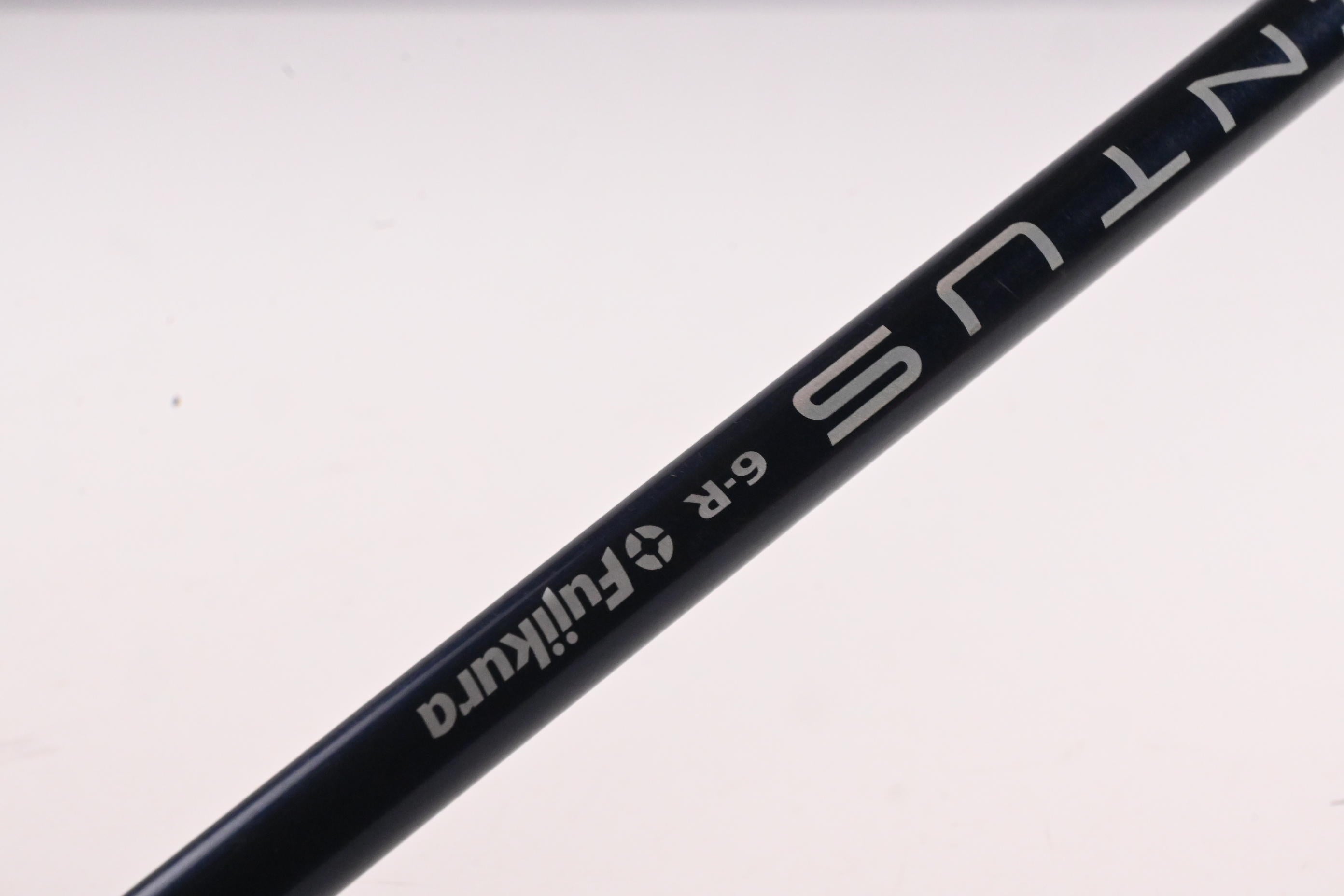 Taylormade SIM2 Max Driver / 10.5 Degree / Regular Flex Fujikura Ventus Blue 6