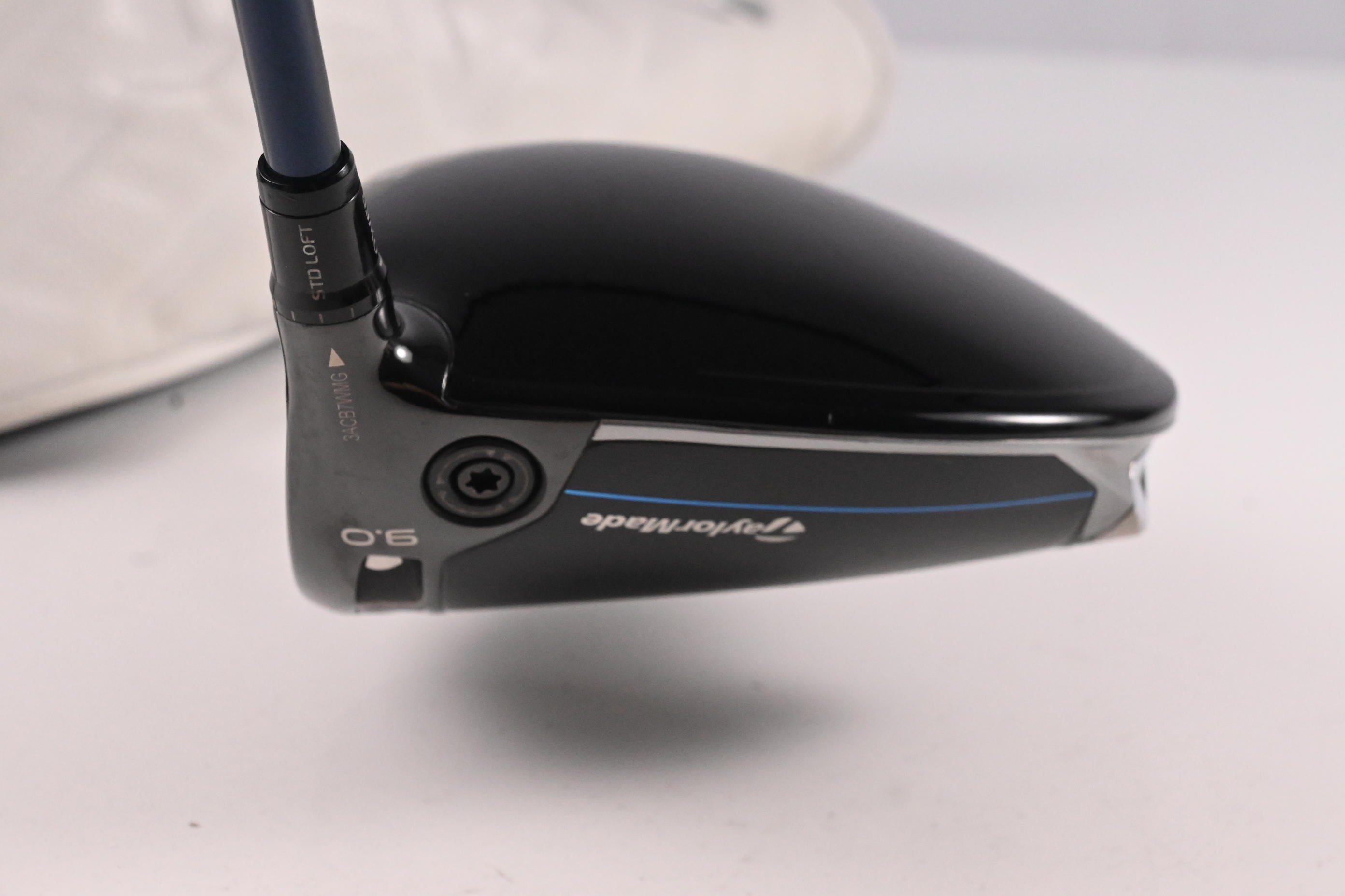 Taylormade Qi10 Max Driver / 9 Degree / Regular Flex Fujikura Ventus Blue 5