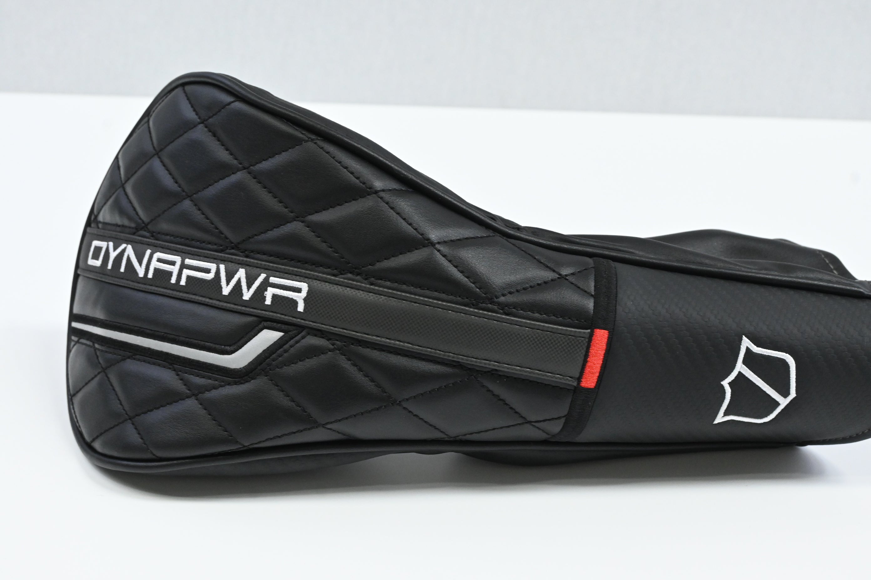 Wilson DYNAPWR 2025 Max Driver / 10.5 Degree / X-Flex Denali Black 60 Shaft