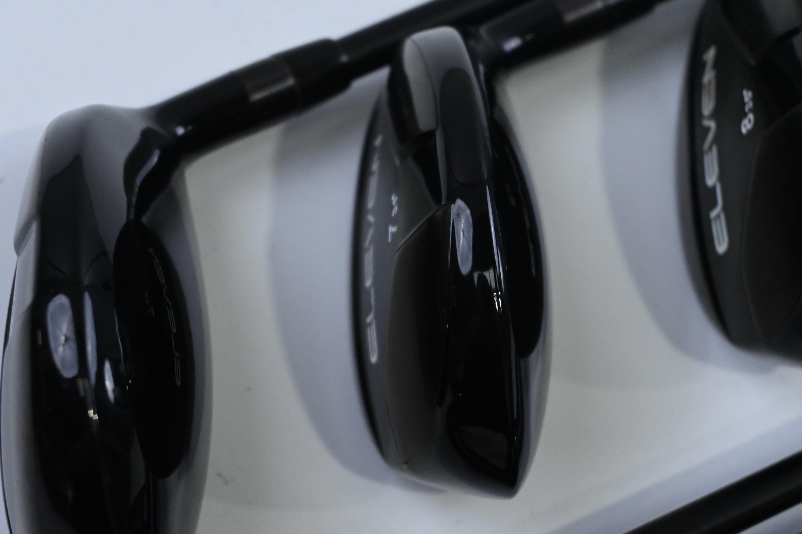Eleven Irons / 6-PW+SW / Regular Flex KBS TGI 70 Shaft