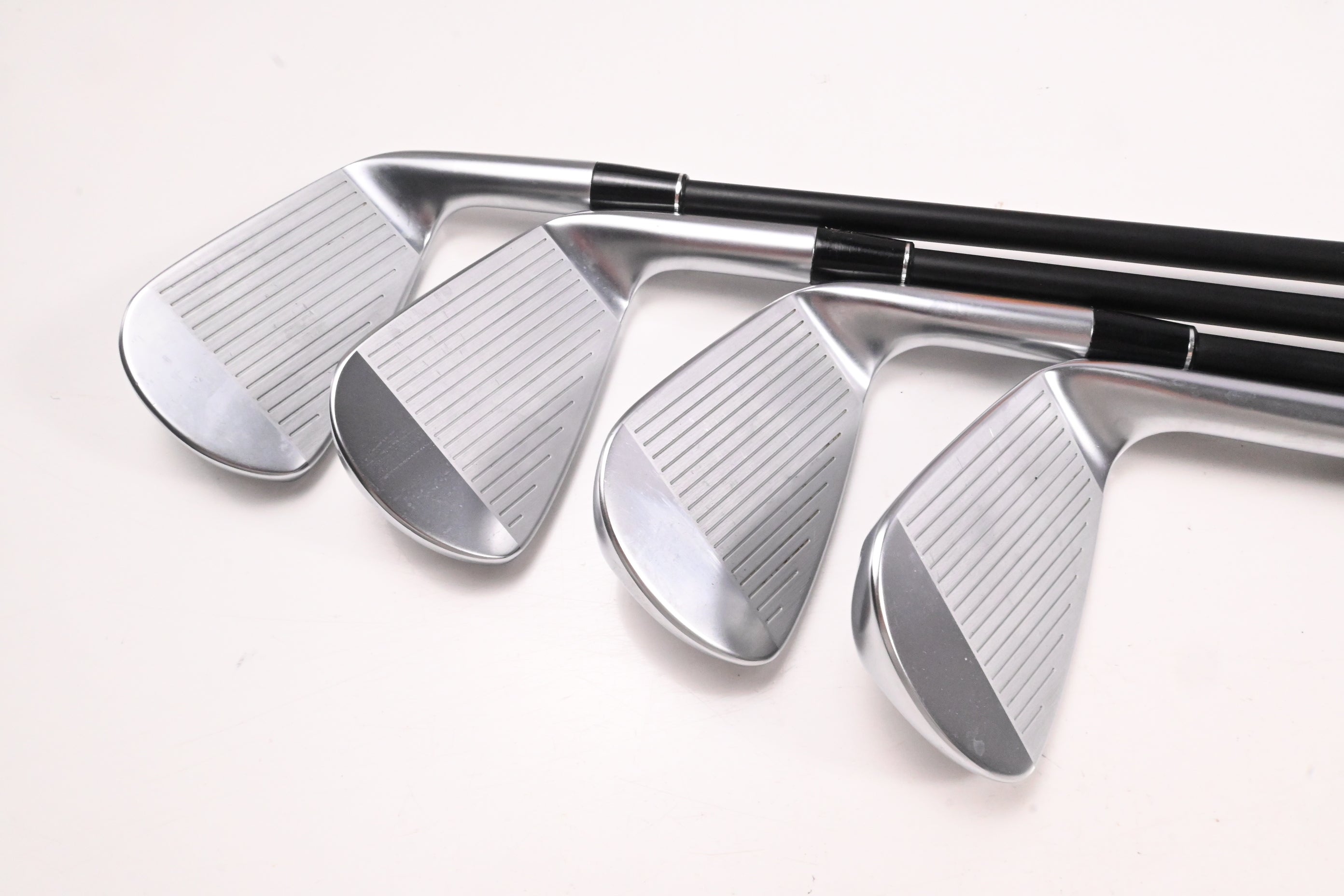 Left Hand Srixon ZXi7 Irons / 7-PW / Regular Flex KBS TGI 60 Shafts