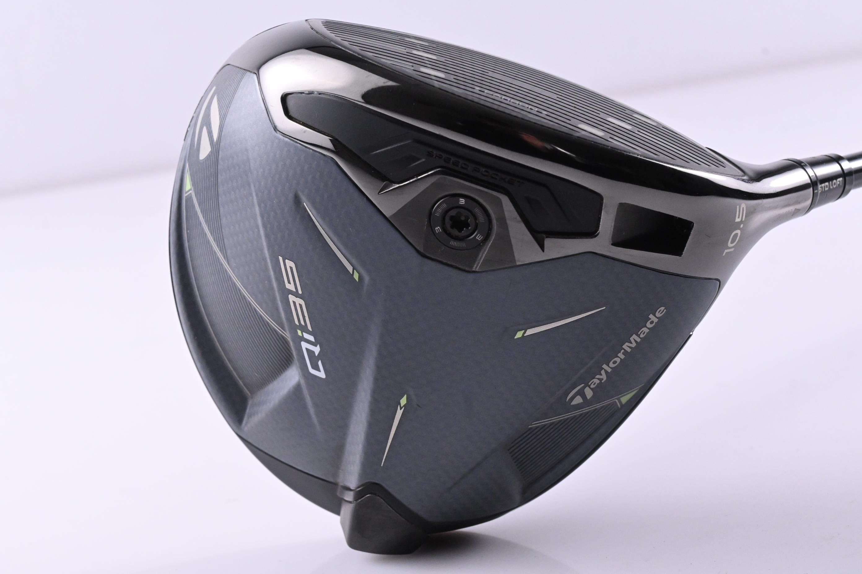 Taylormade Qi35 Driver / 10.5 Degree / Stiff Flex Kai'li White 60 Shaft