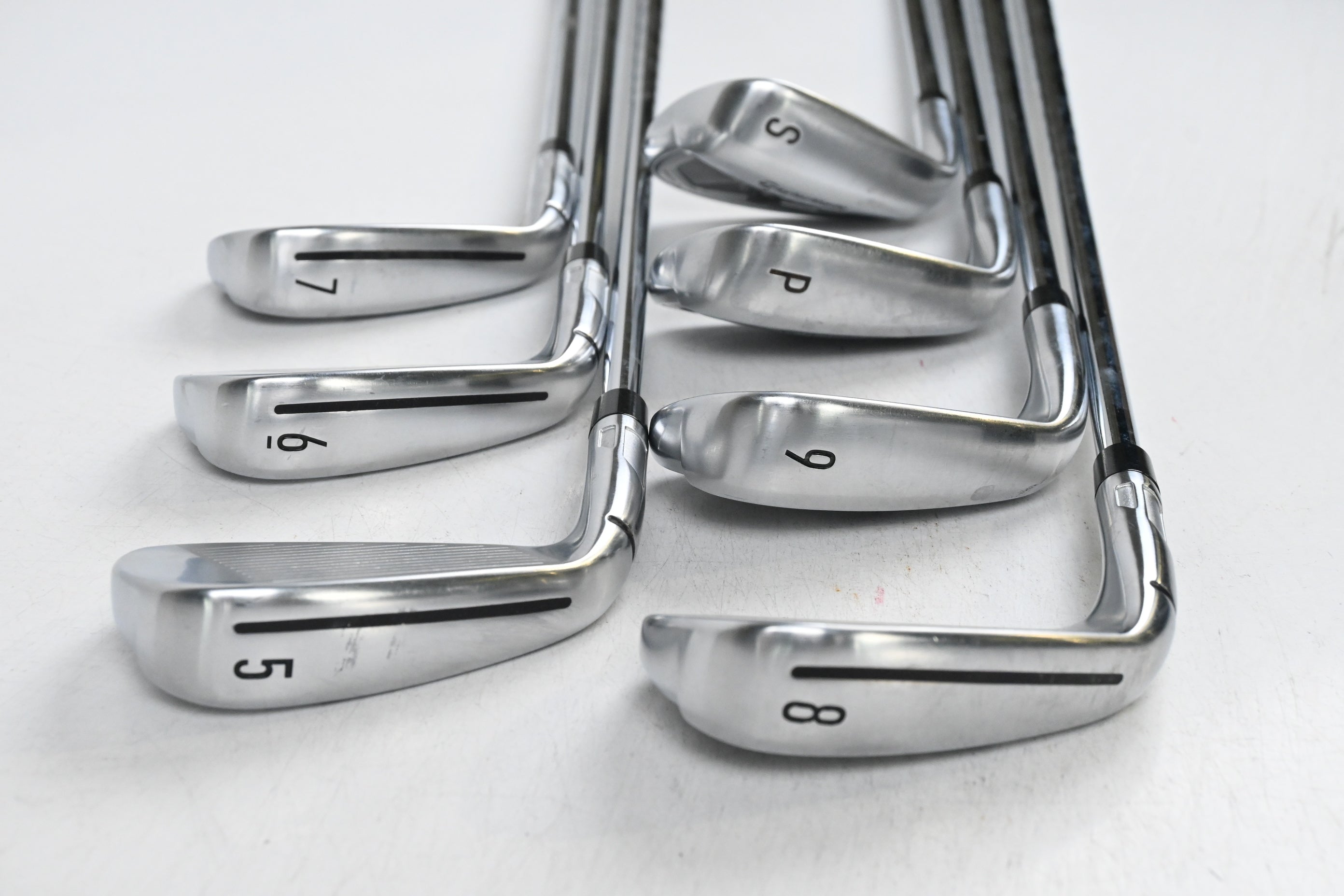 Taylormade Qi Max Irons / 5-PW+SW / Regular Flex KBS MAX MT 85 Shafts