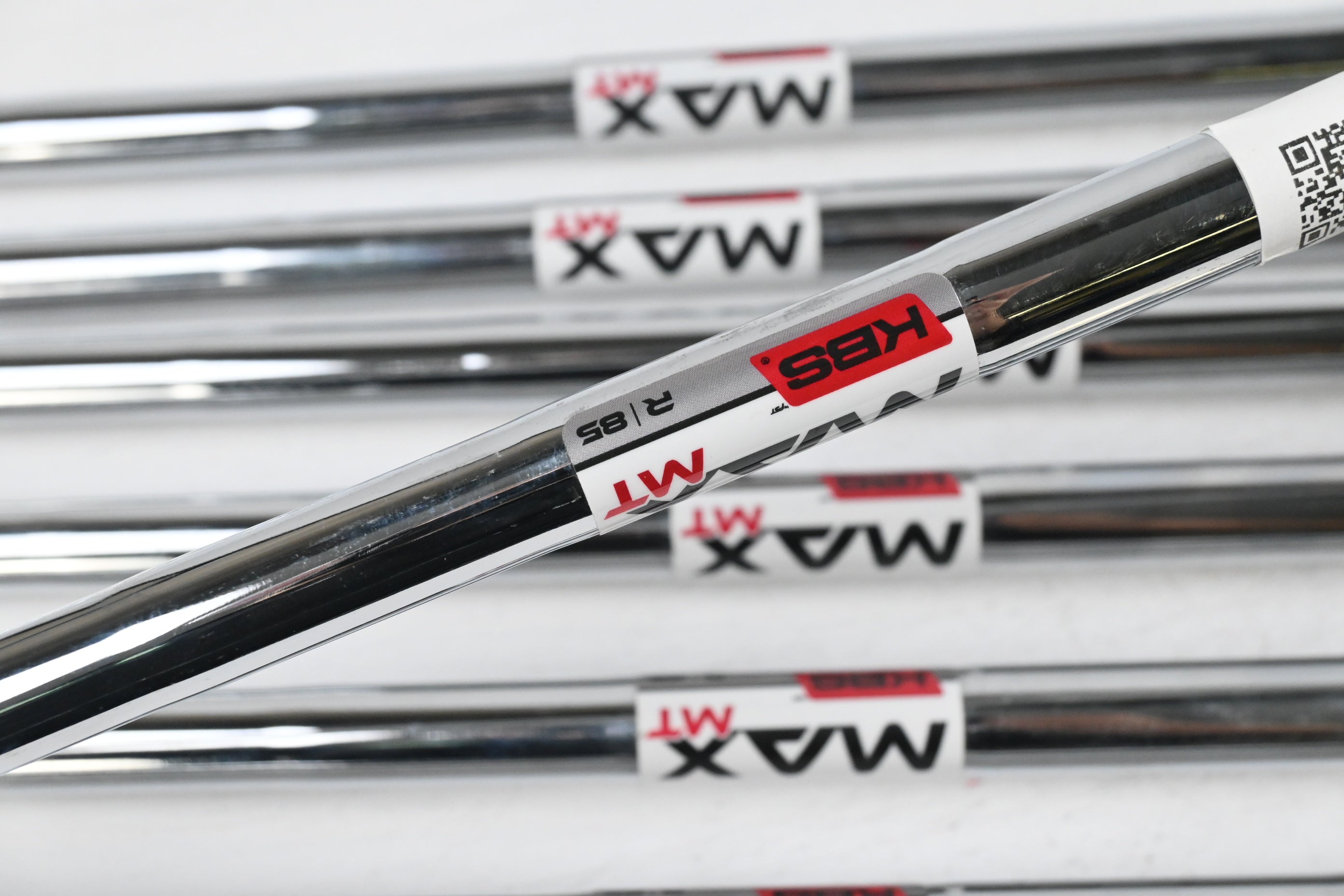 Taylormade Qi Max Irons / 5-PW+SW / Regular Flex KBS MAX MT 85 Shafts