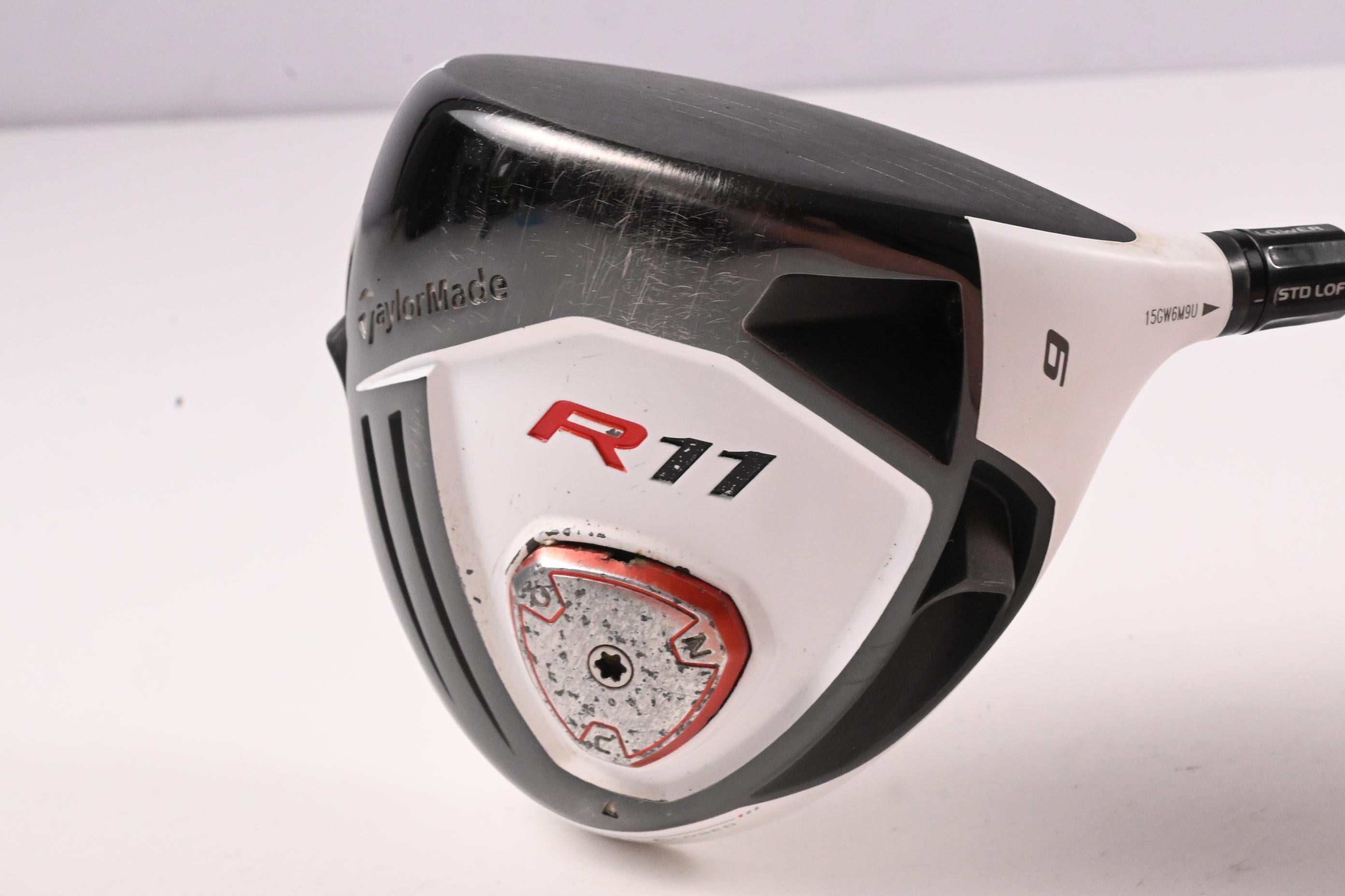 Taylormade R11 Driver / 9 Degree / Stiff Flex Fujikura Blur 60 Shaft