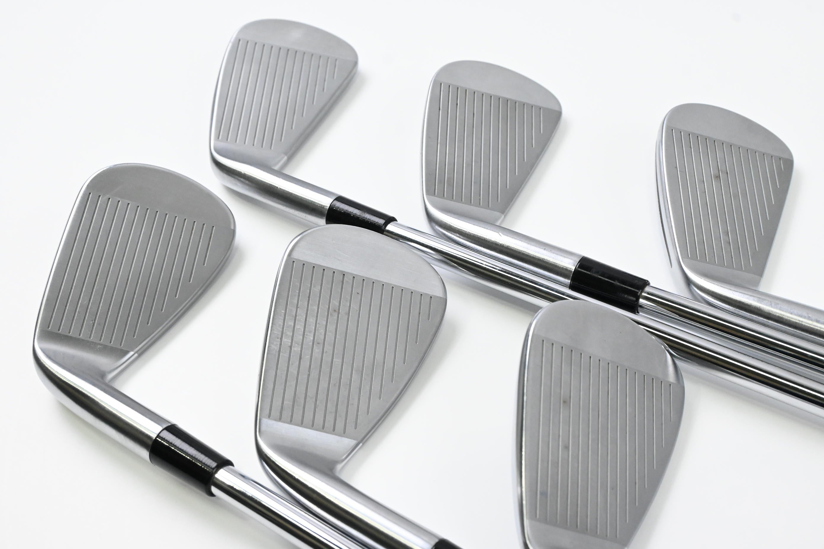 Taylormade P790 2025 Irons / 5-PW / Regular Flex Dynamic Gold 95 R300 Shafts