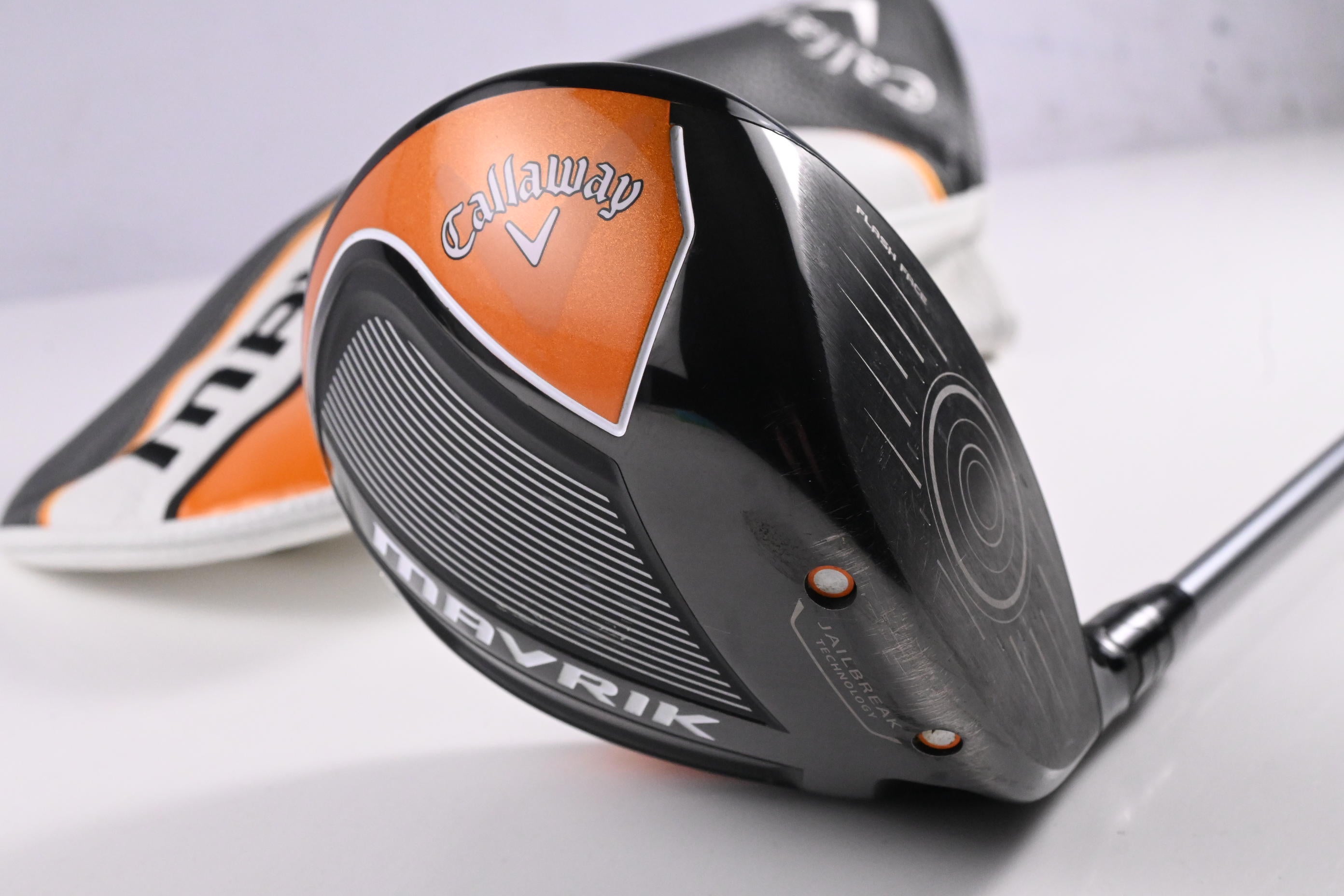 Callaway Mavrik Driver / 10.5 Degree / Regular Flex HZRDUS T-800 55 Shaft