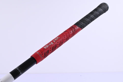 Callaway RAZR Fit Driver / 10.5 Degree / Regular Flex Aldila NV 60 Shaft