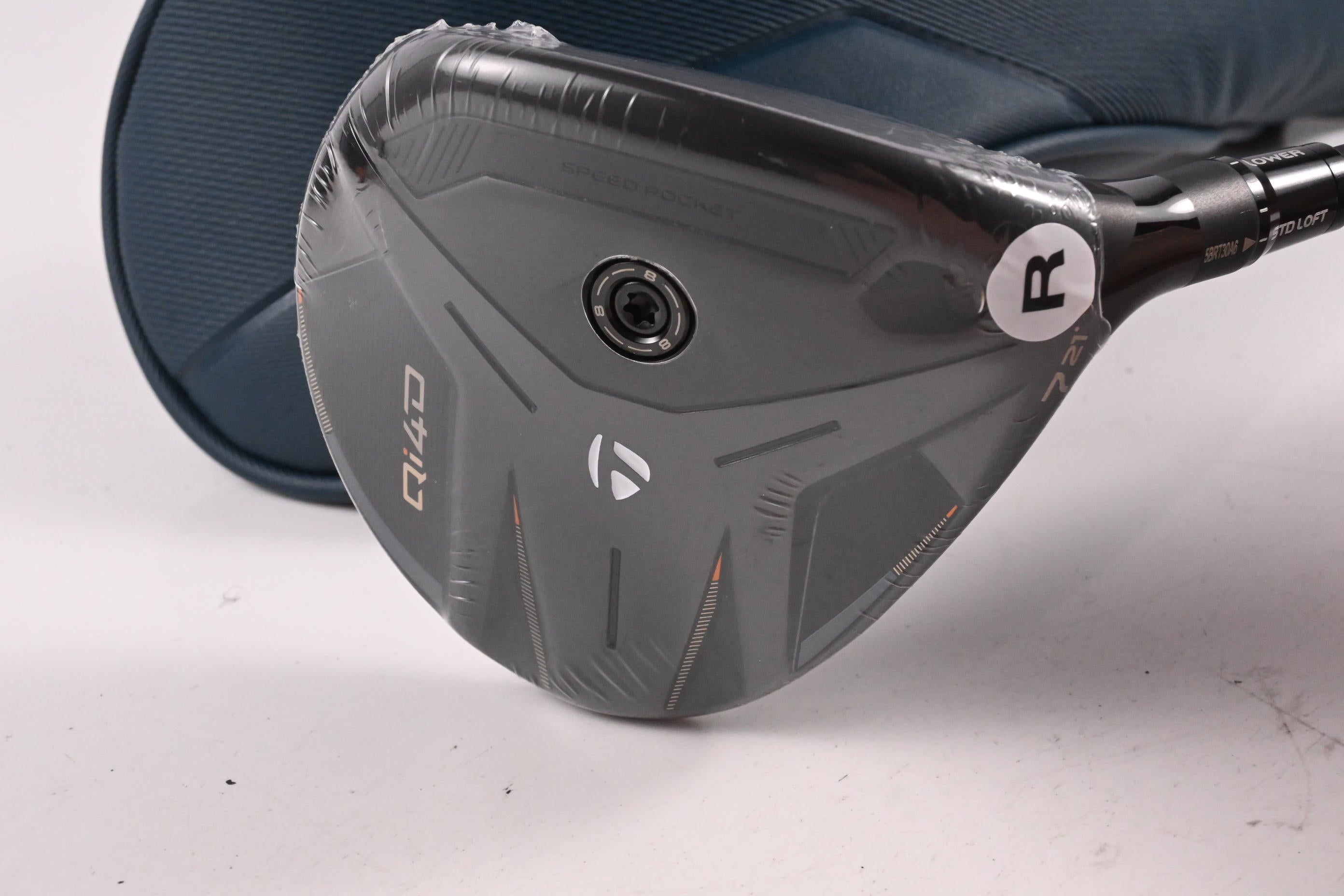 Taylormade Qi4D #7 Wood / 21 Degree / Regular Flex REAX 55 Shaft