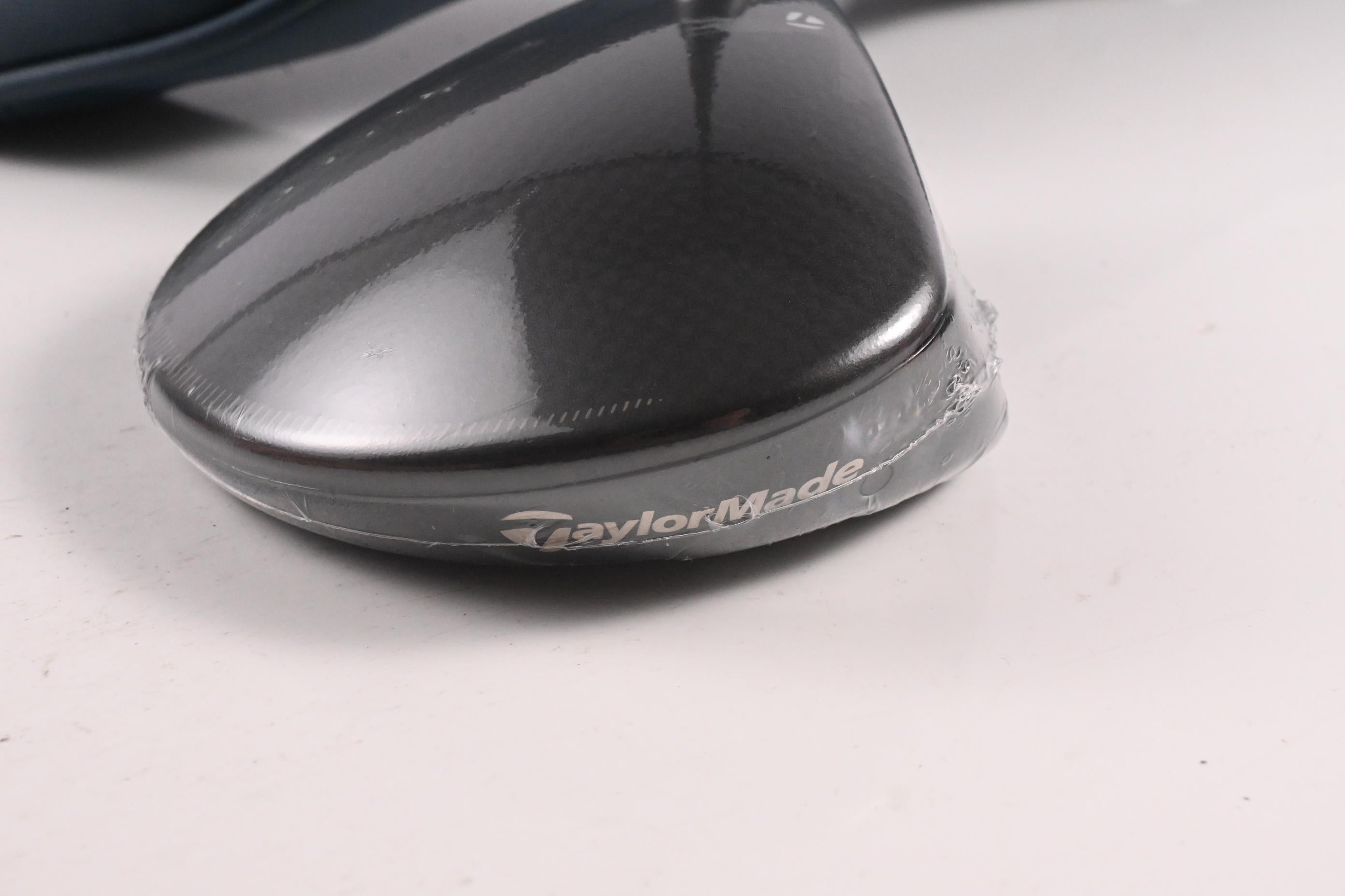 Taylormade Qi4D #7 Wood / 21 Degree / Regular Flex REAX 55 Shaft