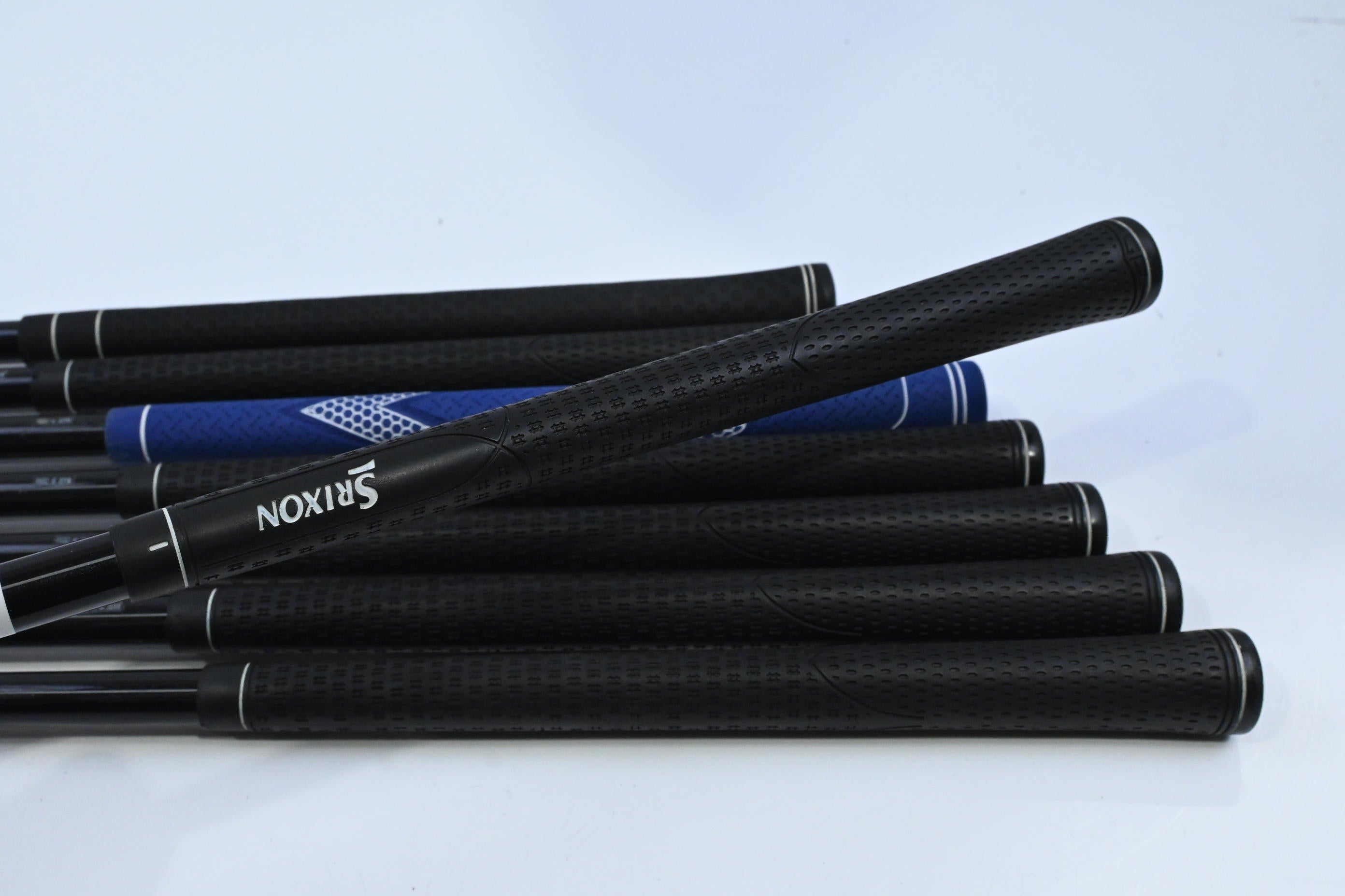 Srixon I-403 AD Irons / 3-PW / Regular Flex Srixon SV-3000 62 Shafts