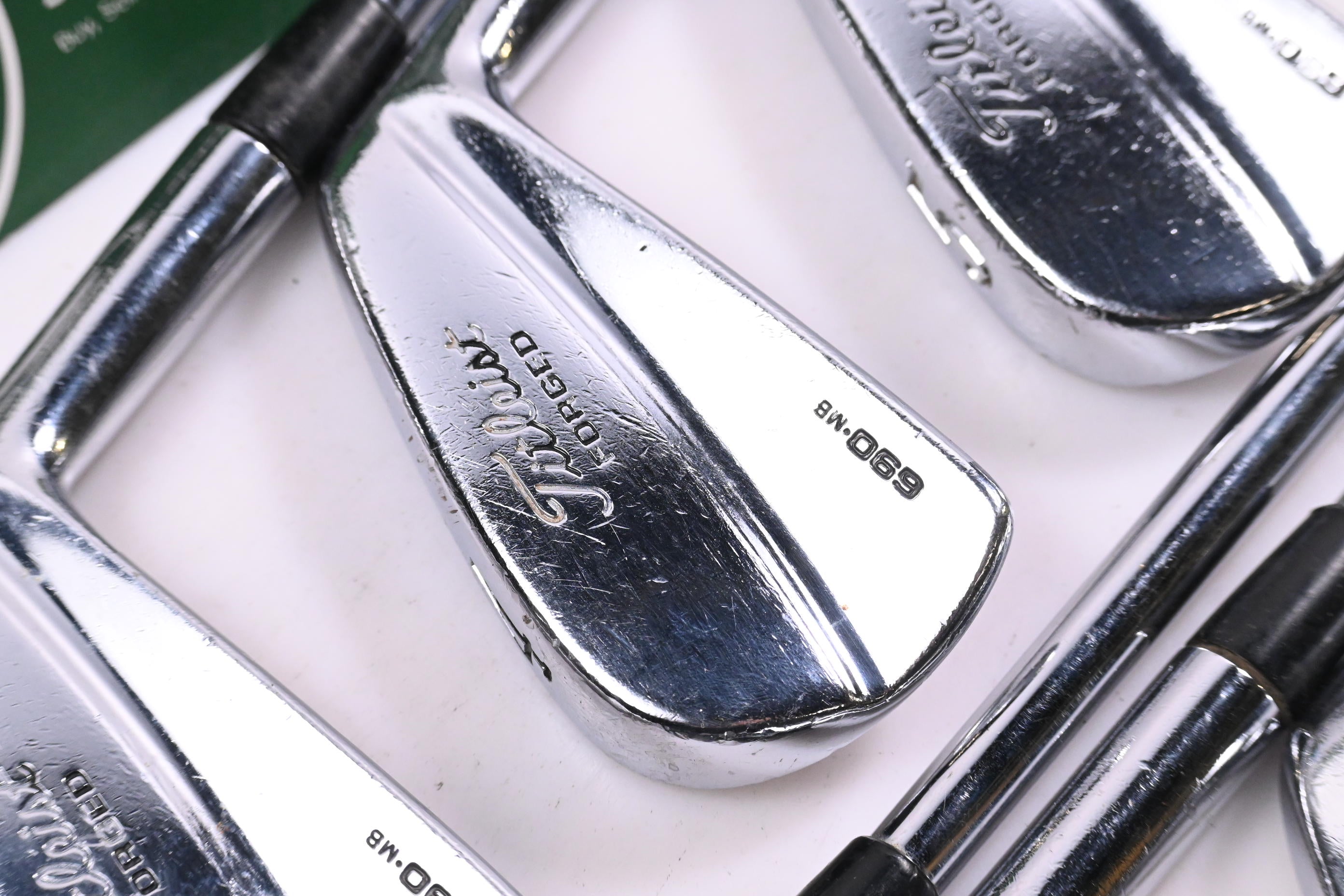 Titleist 690.MB Irons / 3-9i / Stiff Flex Dynamic Gold S300 Shafts