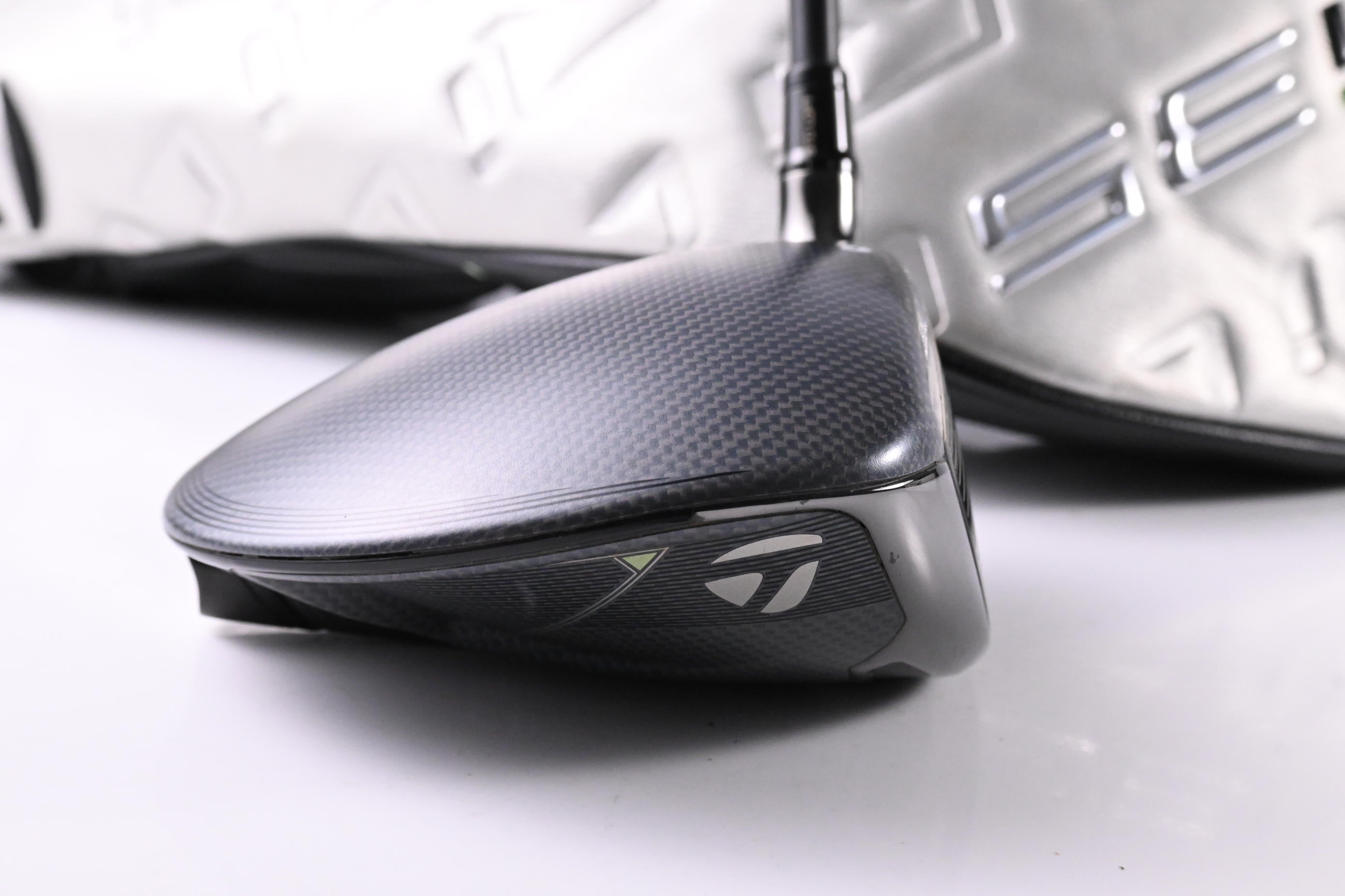 Taylormade Qi35 Driver / 12 Degree / Regular Flex Cypher 2.0 50 Shaft