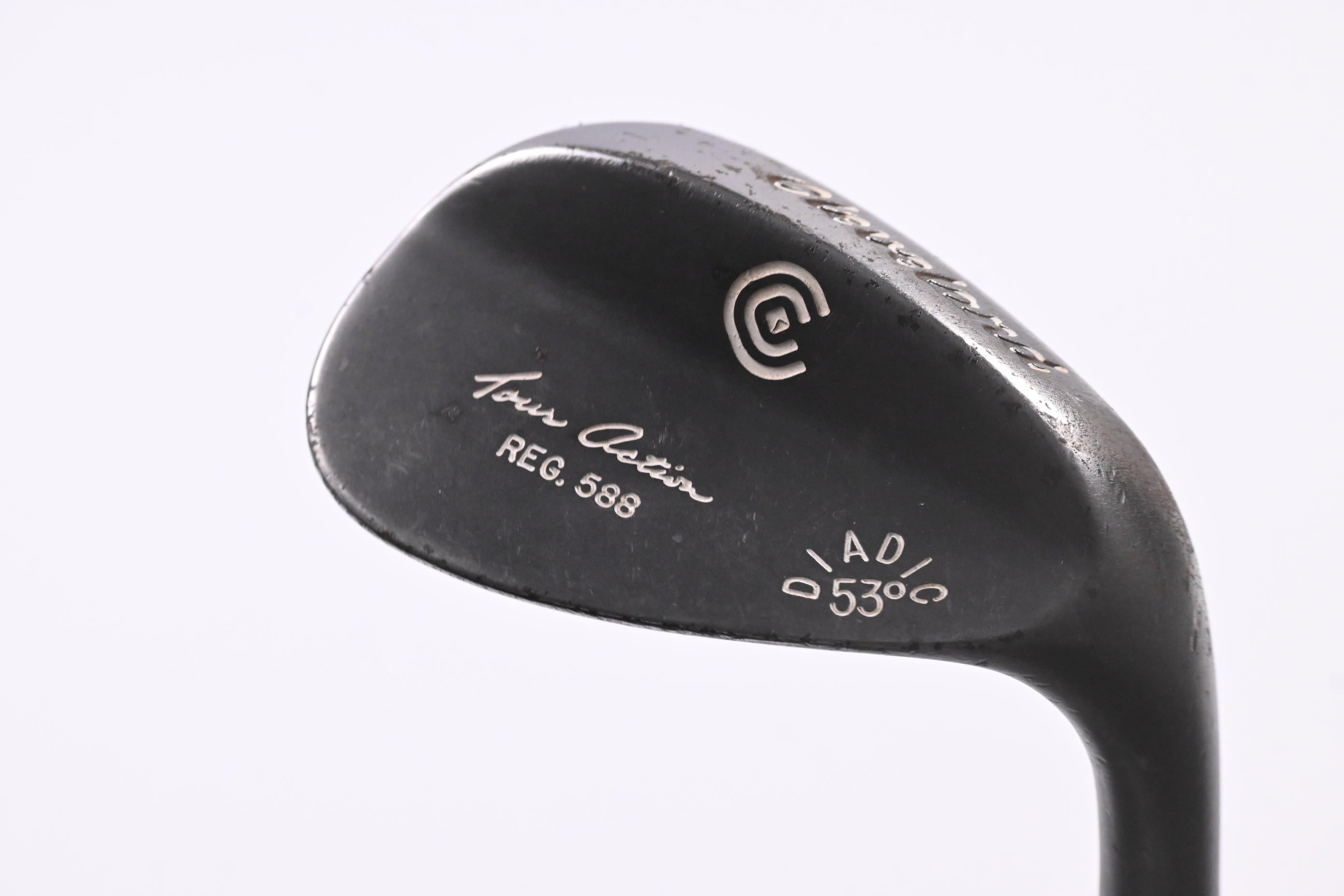 Cleveland Tour Action Reg 588 Sand Wedge / 53 Degree / Regular Flex Aldila