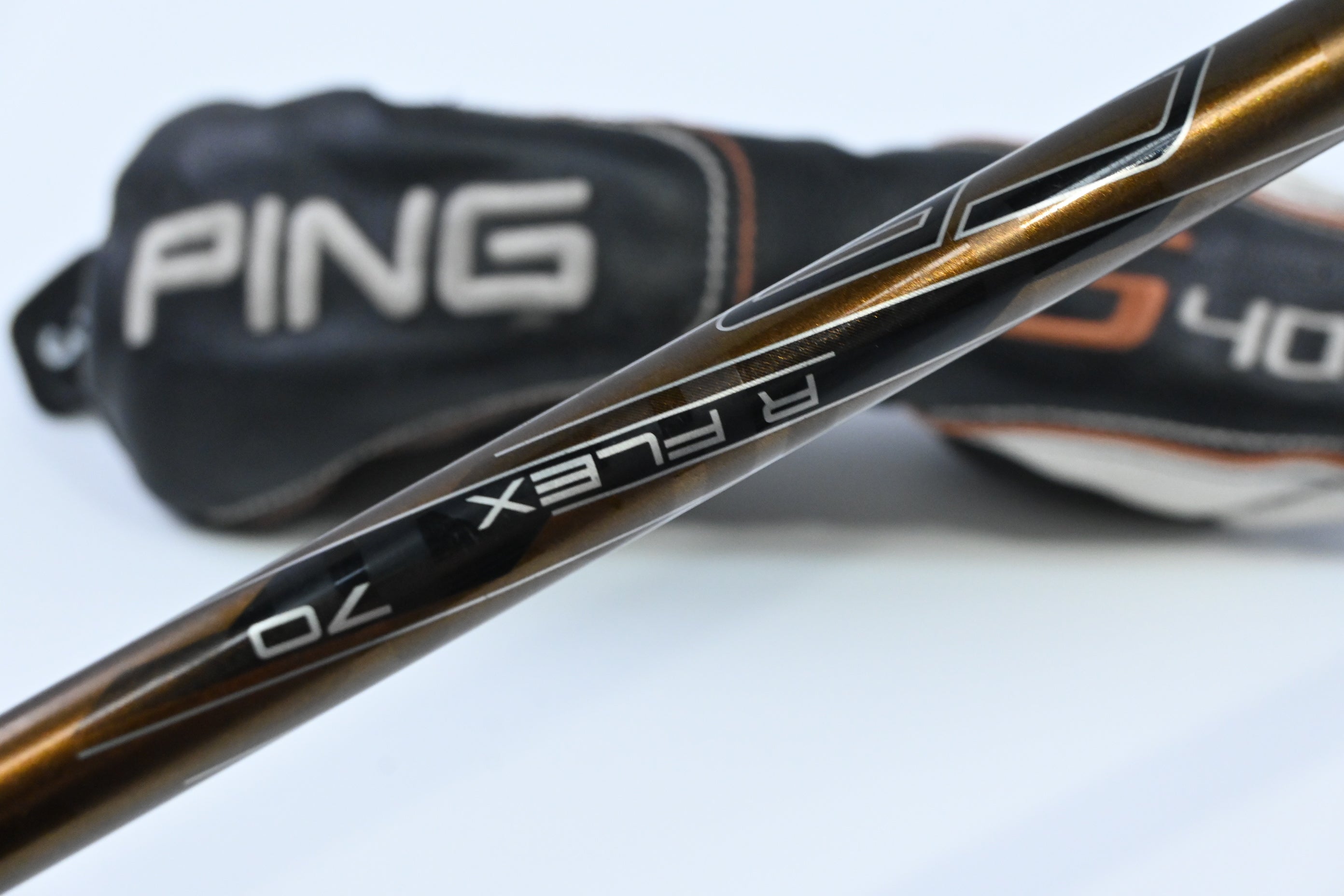 Left Hand Ping G400 Crossover #3 Hybrid / 19 Degree / Black Dot / Regular Flex