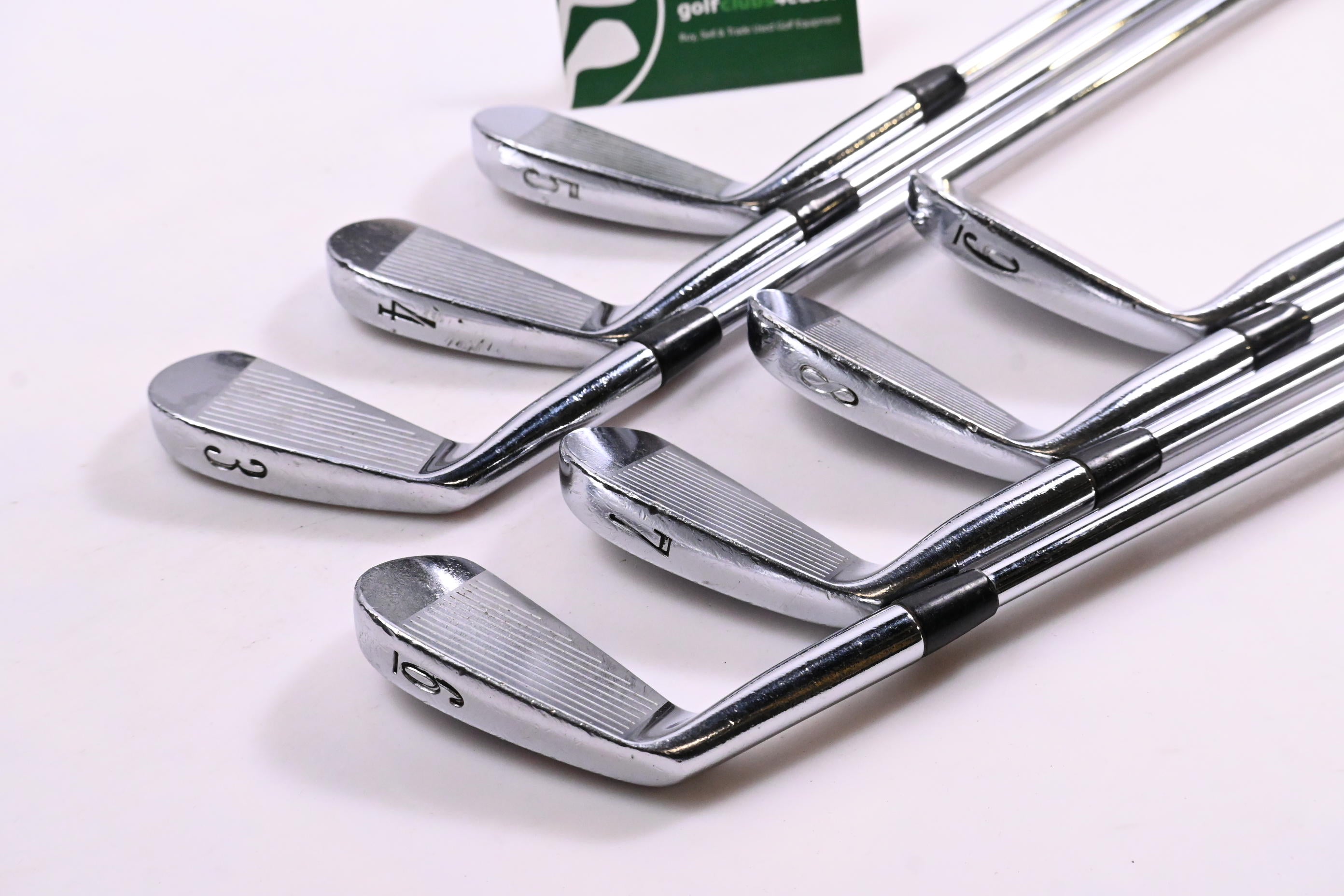 Titleist 690.MB Irons / 3-9i / Stiff Flex Dynamic Gold S300 Shafts