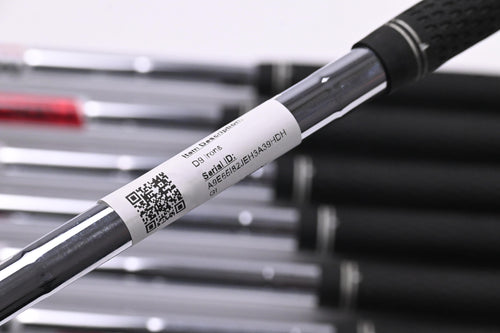 Wilson D9 Irons / 5-PW+GW+SW / Uniflex KBS MAX Ultralite Shafts
