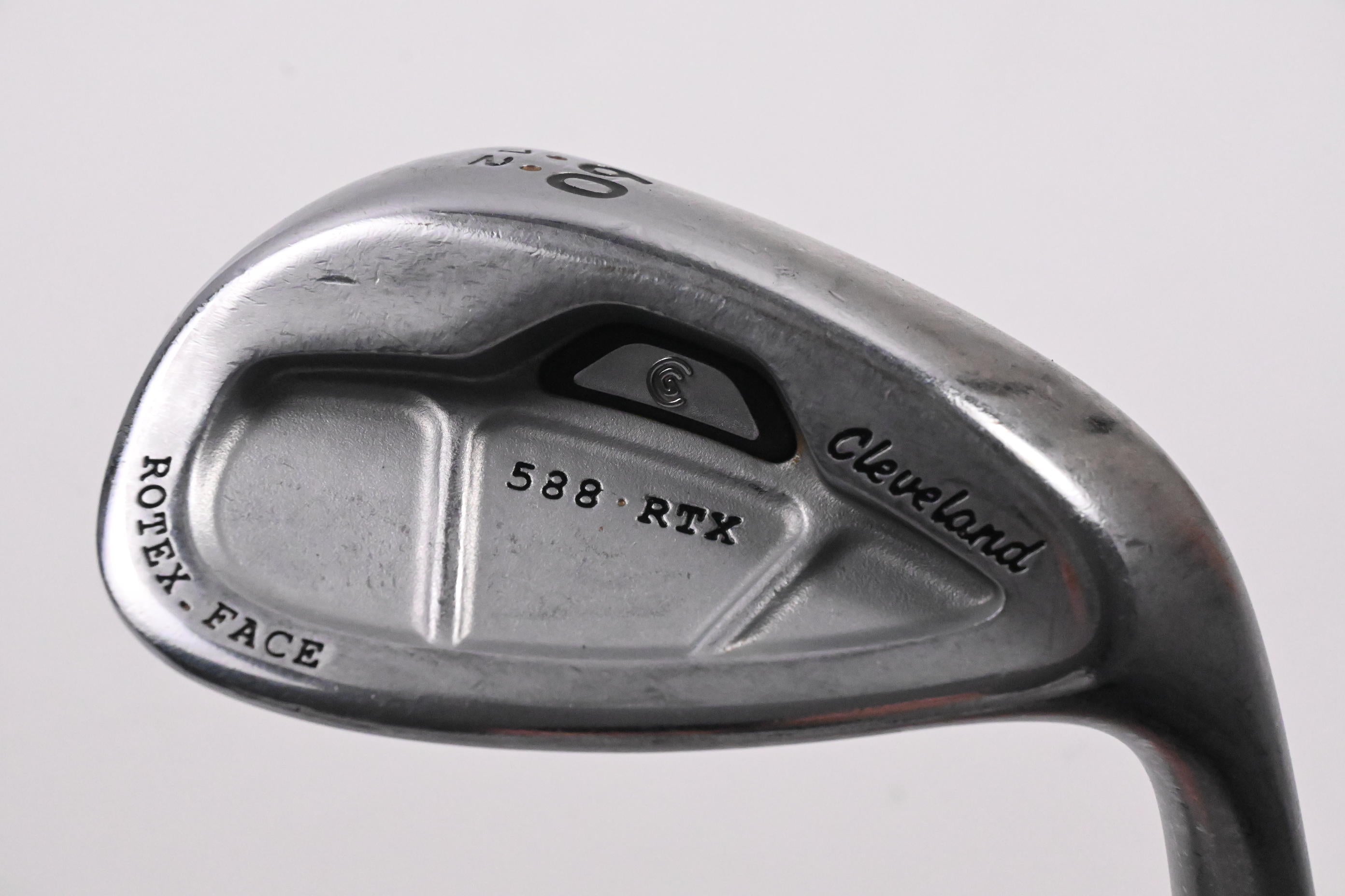 Cleveland 588 RTX Lob Wedge / 60 Degree / Wedge Flex Dynamic Gold Shaft