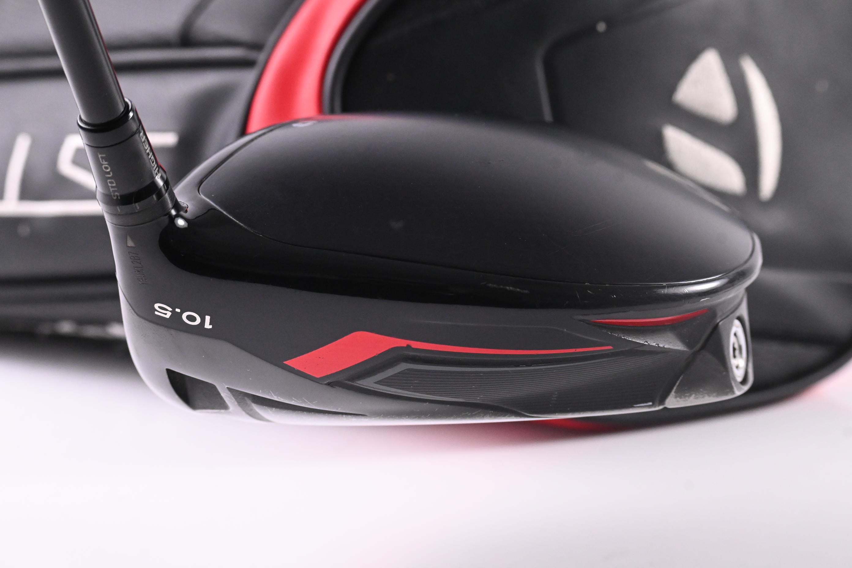 Taylormade Stealth Driver / 10.5 Degree / Stiff Flex HZRDUS RDX Smoke Red 60
