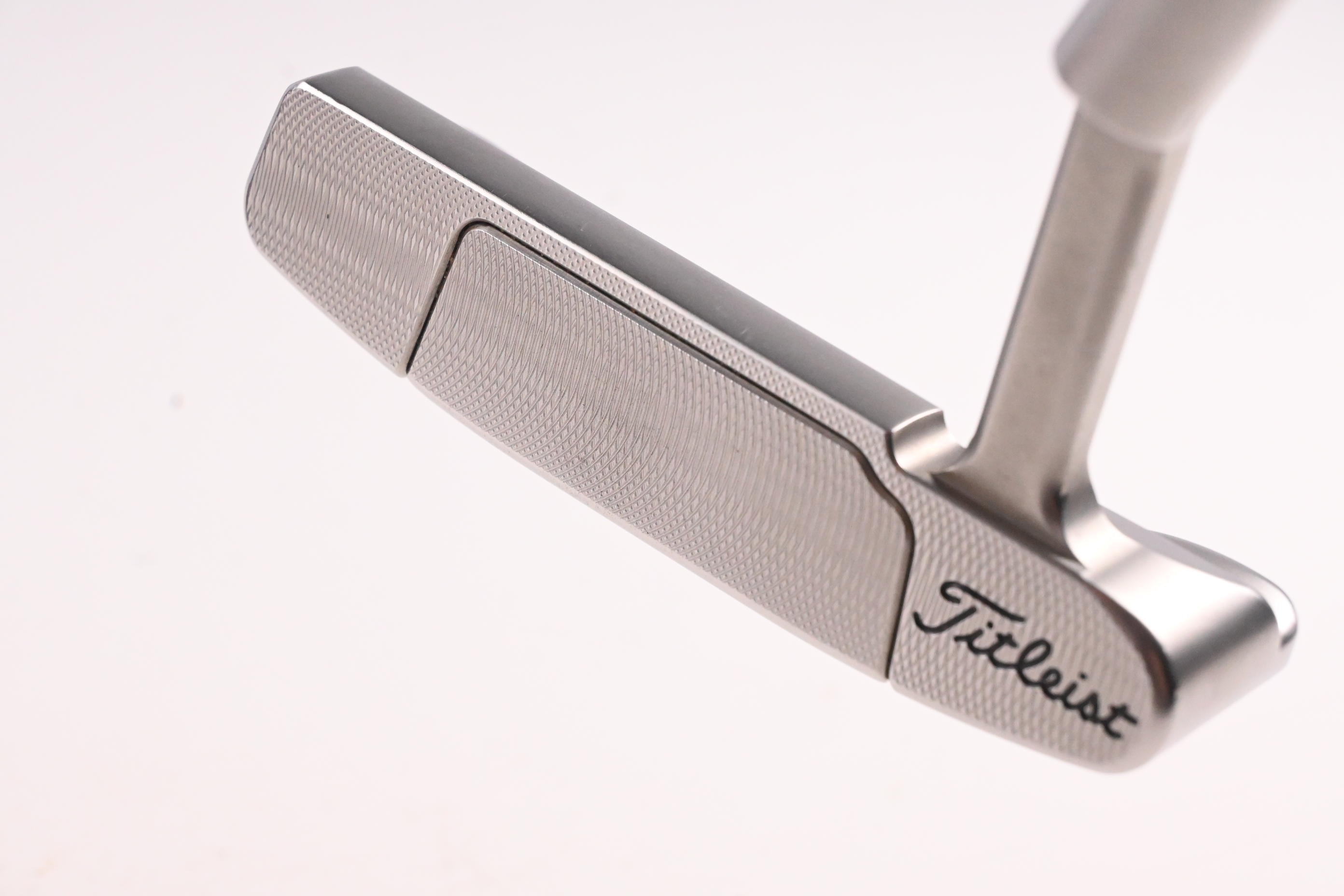 Scotty Cameron Select 2016 Newport Putter / 33 Inch