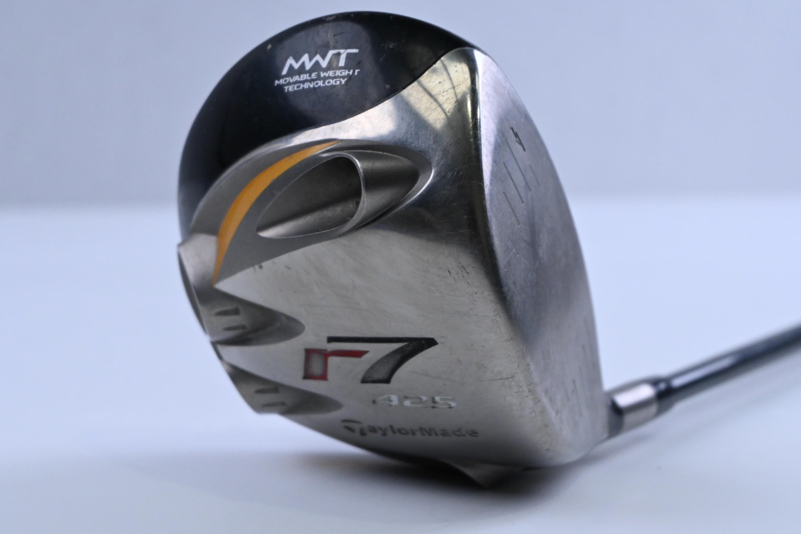 Taylormade R7 425 Driver / 10.5 Degree / Regular Flex Fujikura Reax 65 Shaft