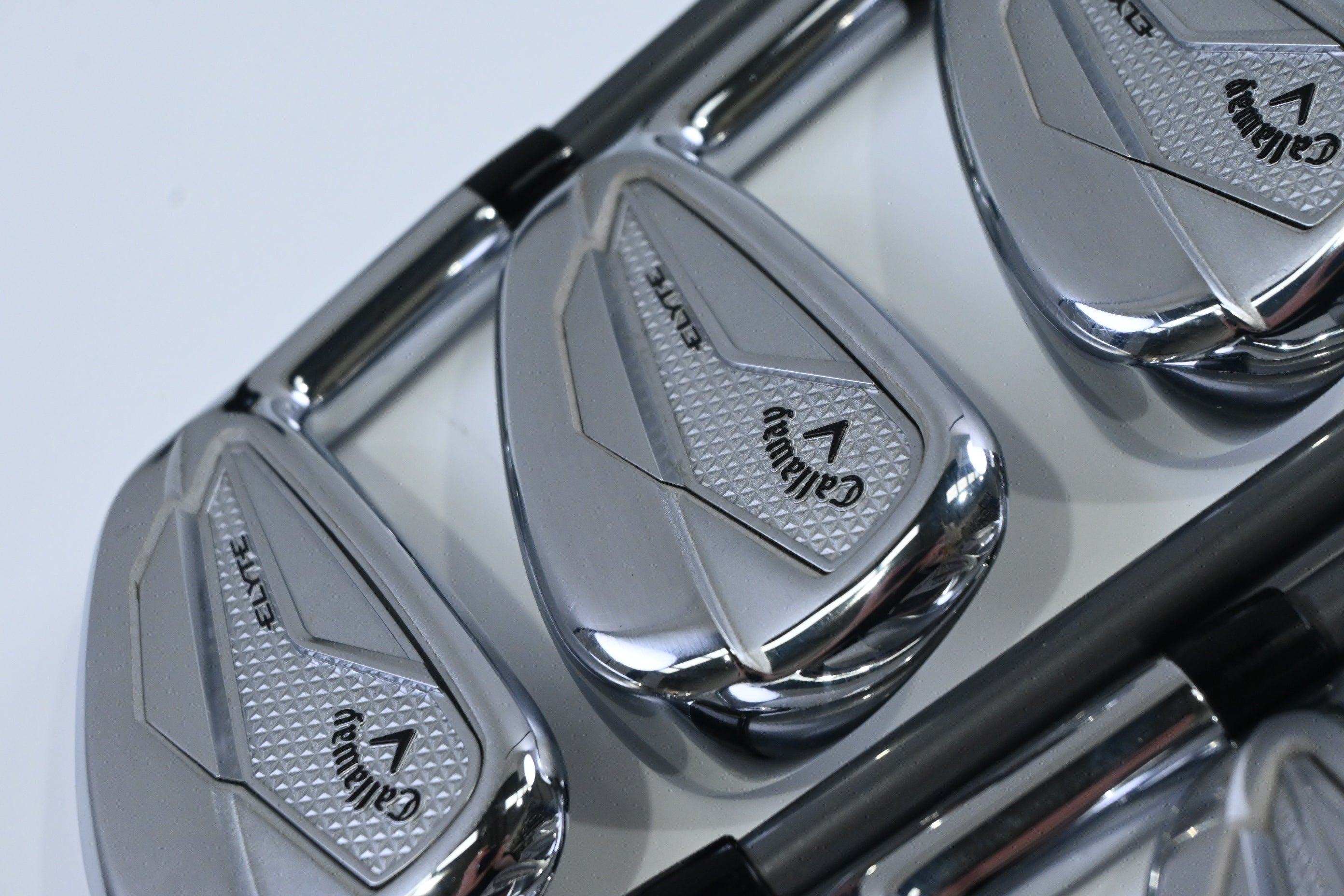 Callaway Elyte Irons / 5-PW+SW / Regular Flex Denali Frost Blue 65