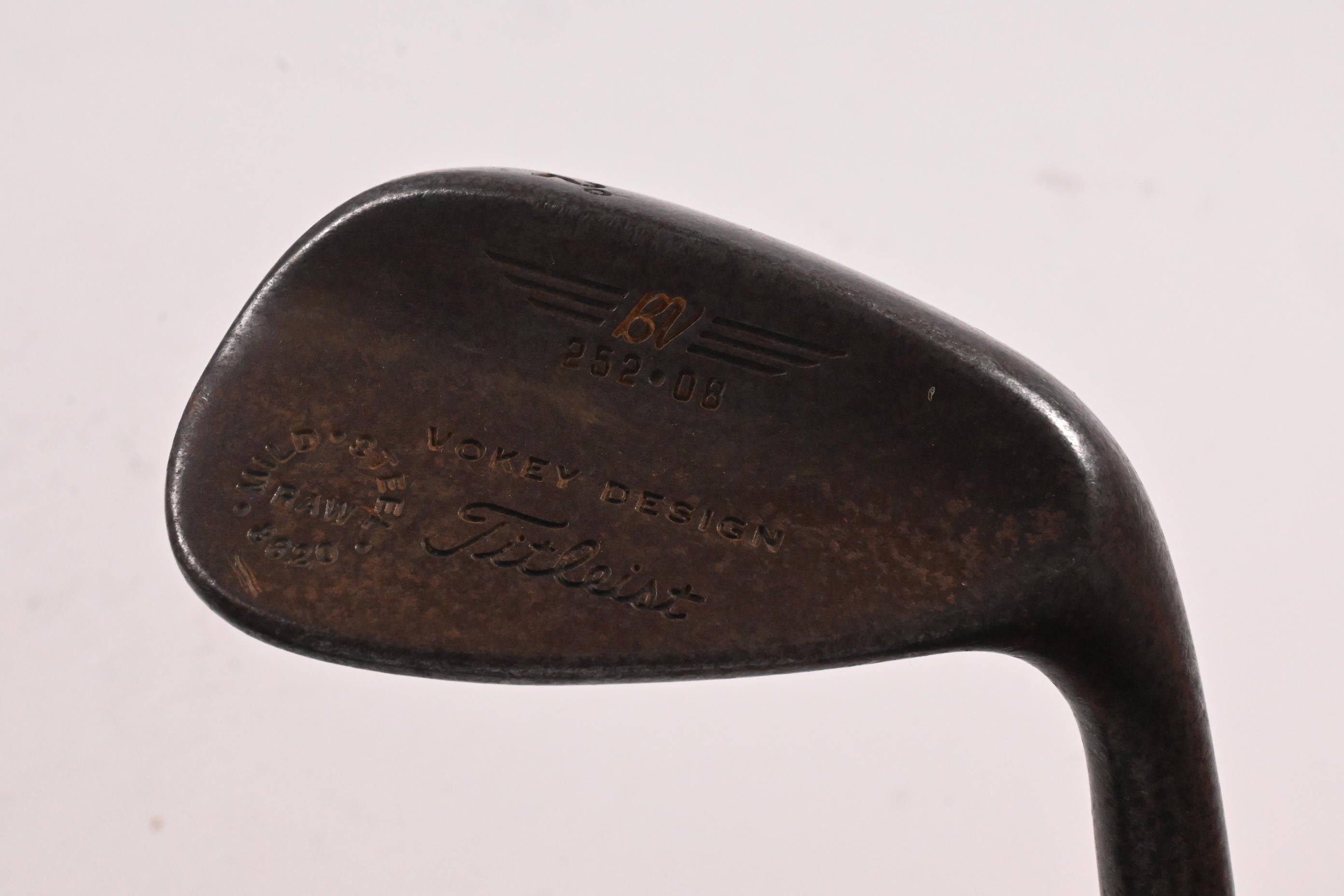 Titleist Vokey 200 Series Gap Wedge / 52 Degree / Wedge Flex Dynamic Gold Shaft