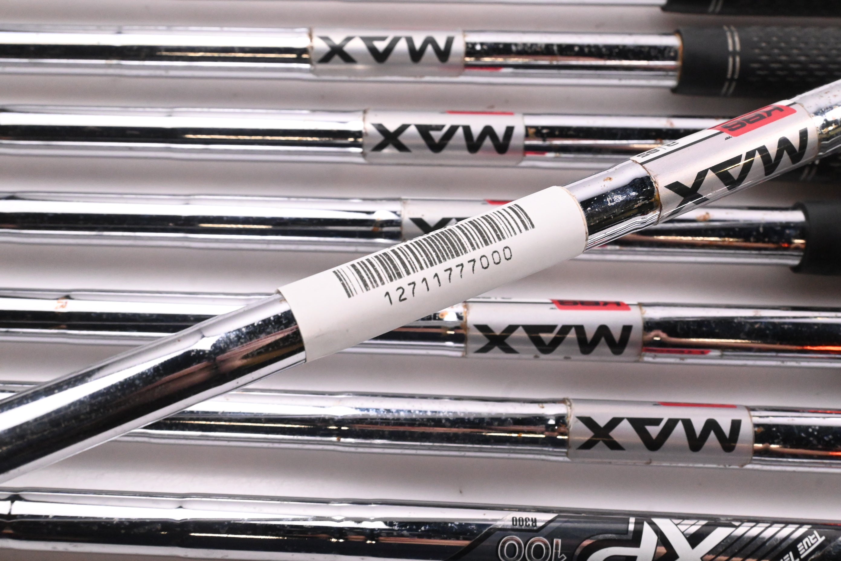 Taylormade M5 Irons / 4-PW+SW / Regular Flex KBS MAX 85 Shafts