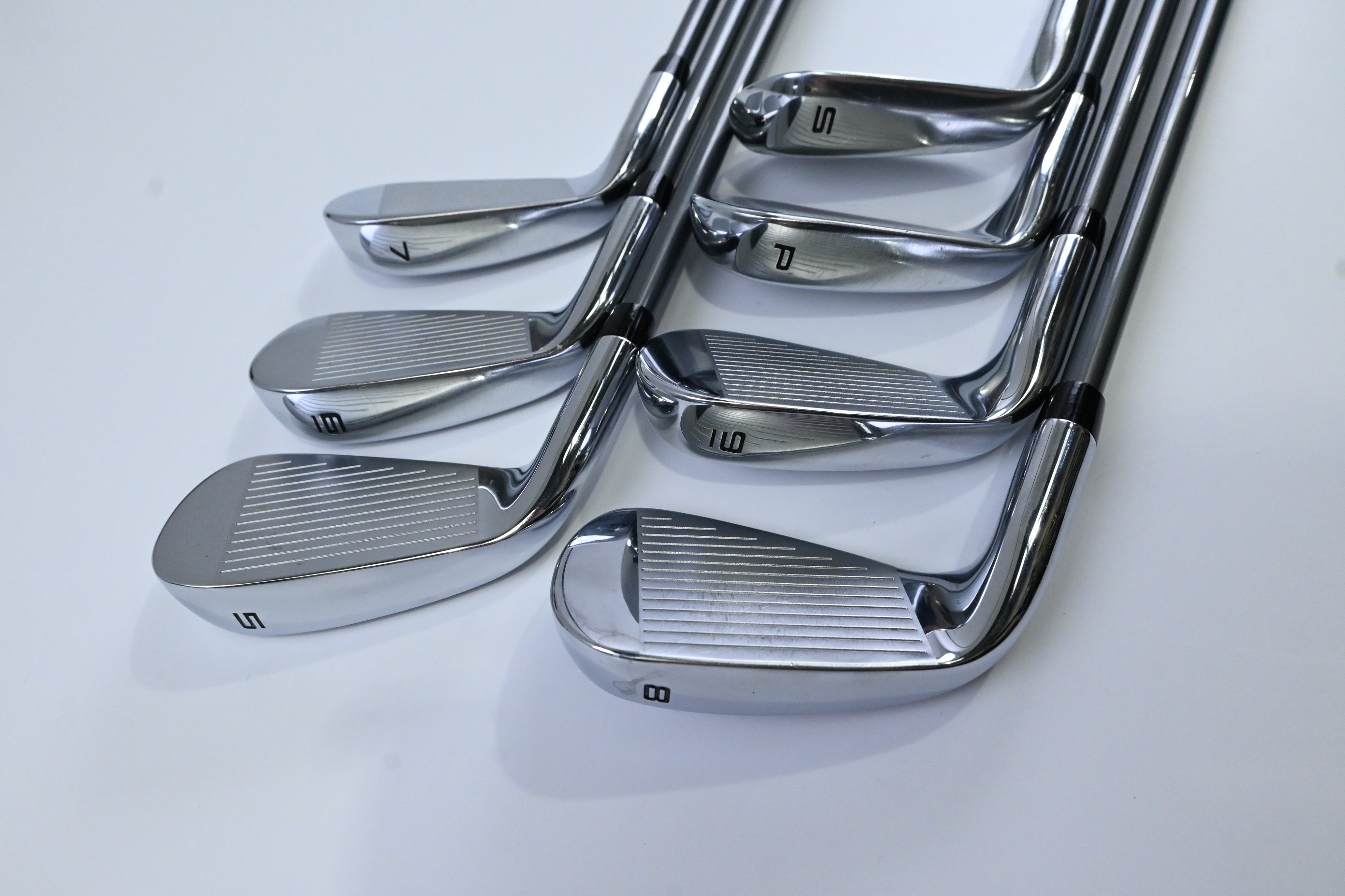 Callaway Elyte Irons / 5-PW+SW / Regular Flex Denali Frost Blue 65