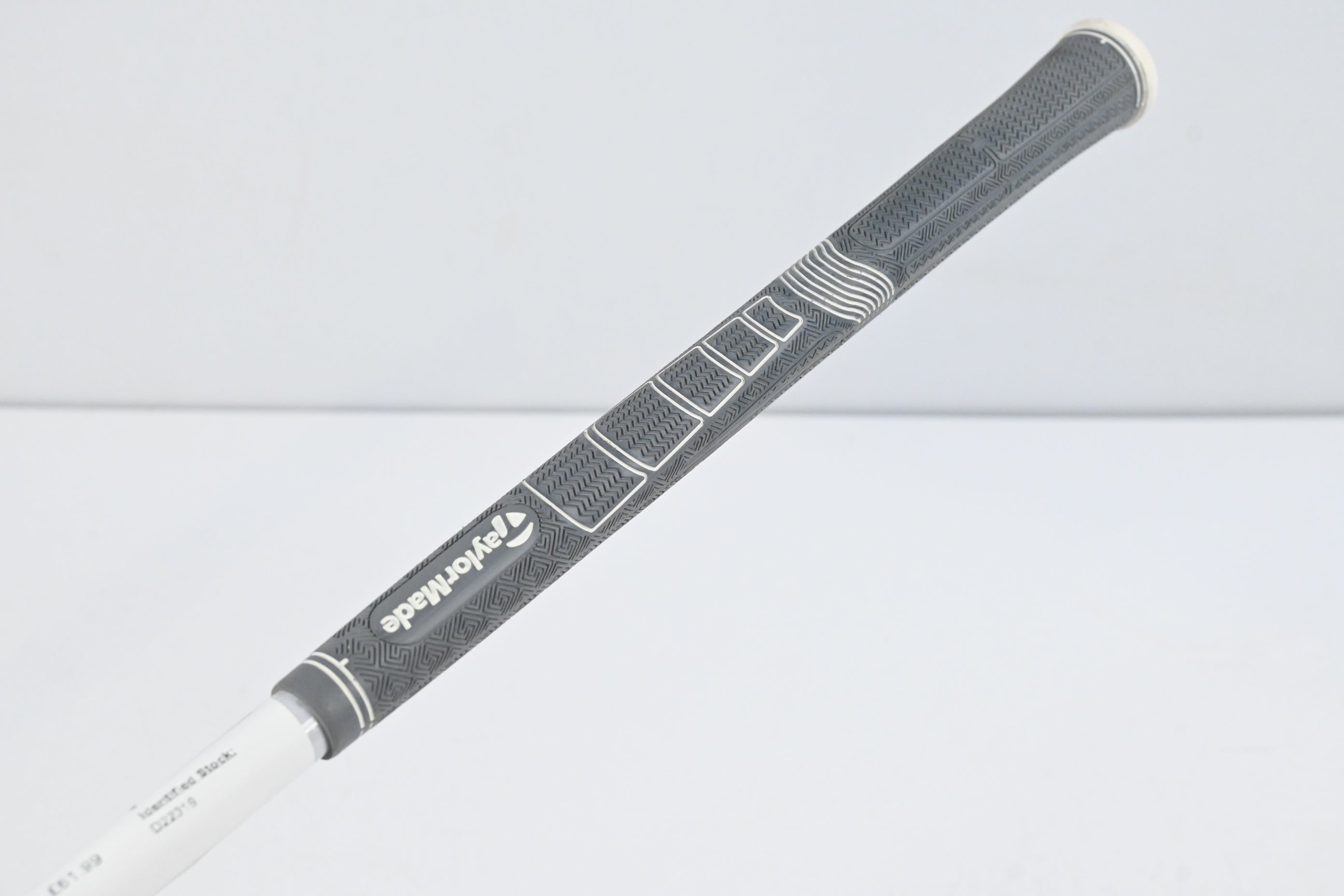 Ladies Taylormade SIM2 Max #8 Iron / Ladies Flex Aldila NV Blue 45 Shaft