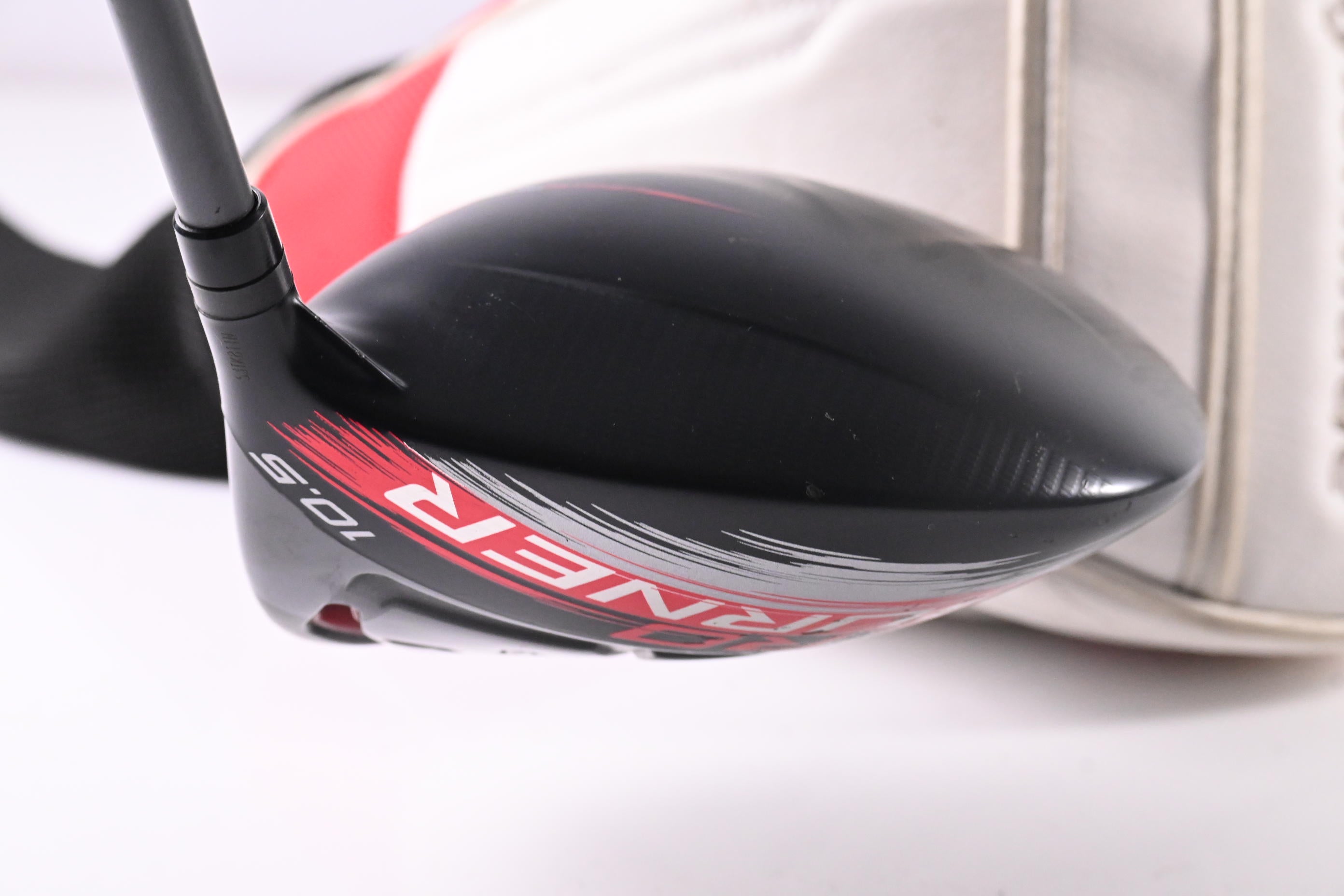 Taylormade Aeroburner Black Driver / 10.5 Degree / Regular Flex Matrix Ozik 50