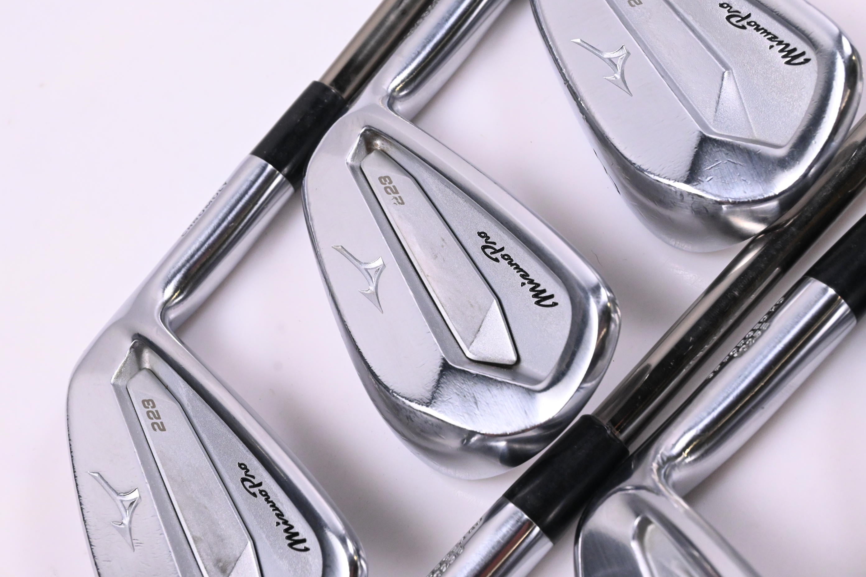 Ladies Mizuno Pro 223 Irons / 6-PW+GW / Ladies Flex UST Recoil ESX 450 Shafts