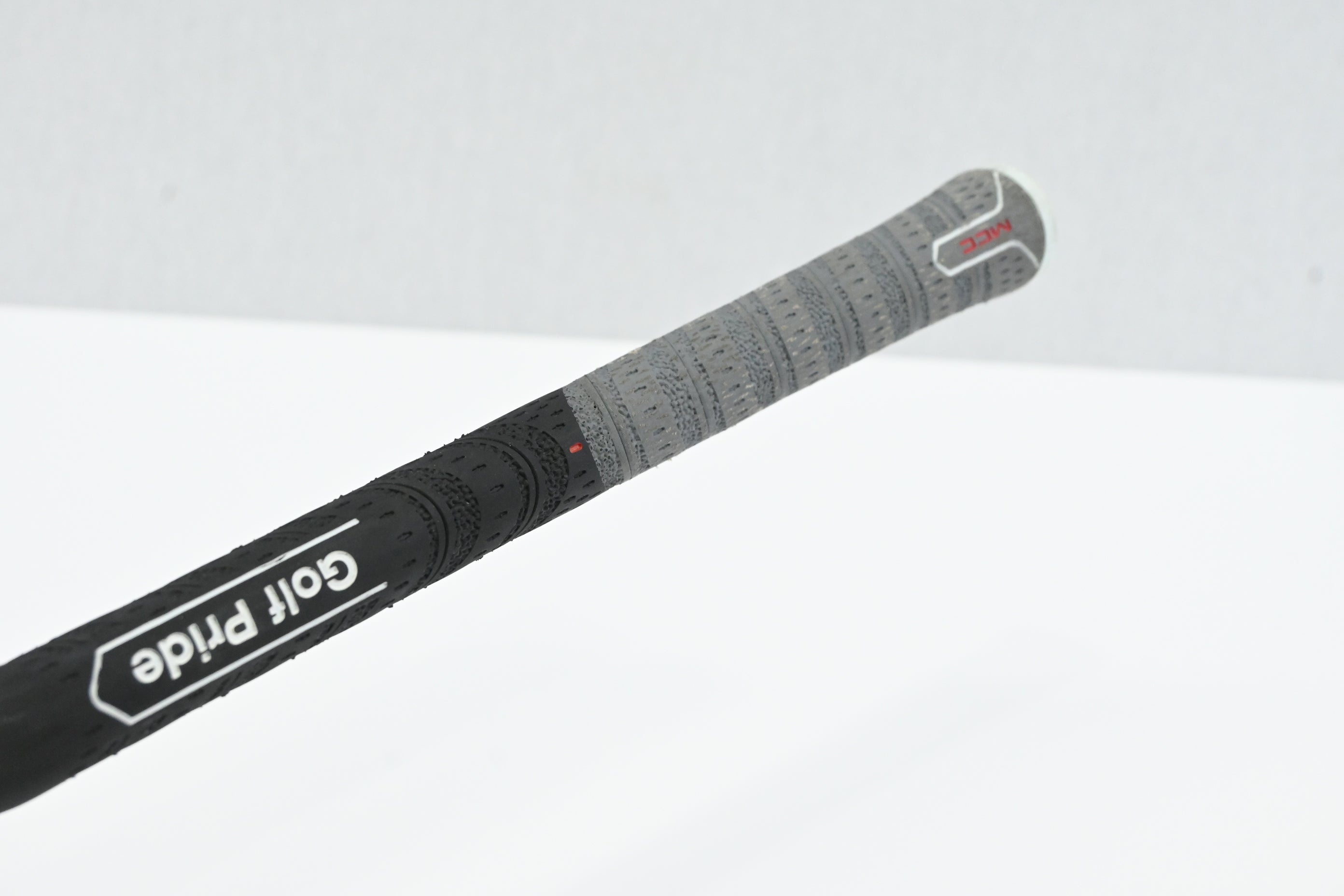 Taylormade Qi10 #4 Hybrid / 22 Degree / Regular Flex HZRDUS Gen5 Black 80