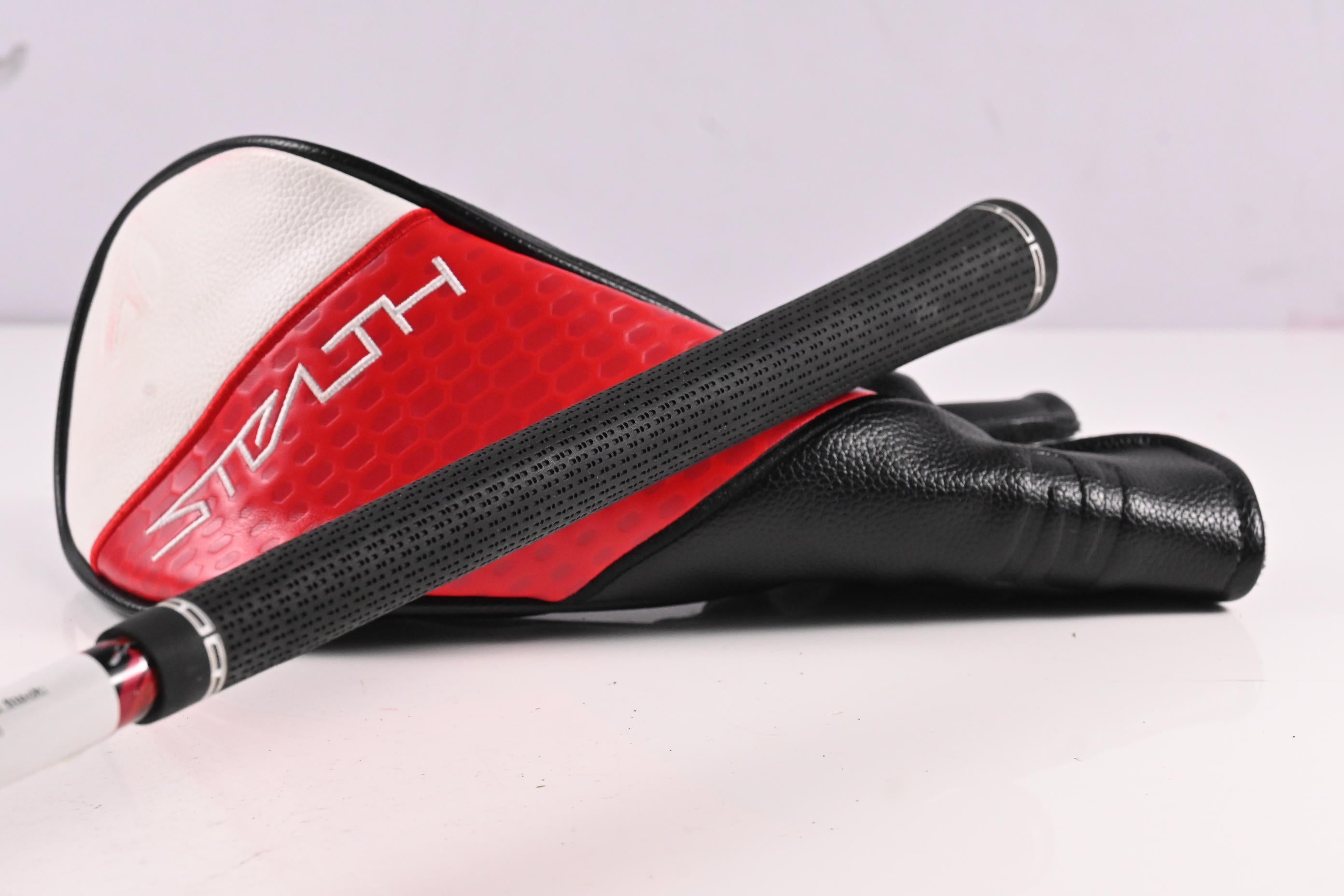 Taylormade Stealth 2 Plus #3 Wood / 15 Degree / Regular Flex Kai'li Red 60 Shaft