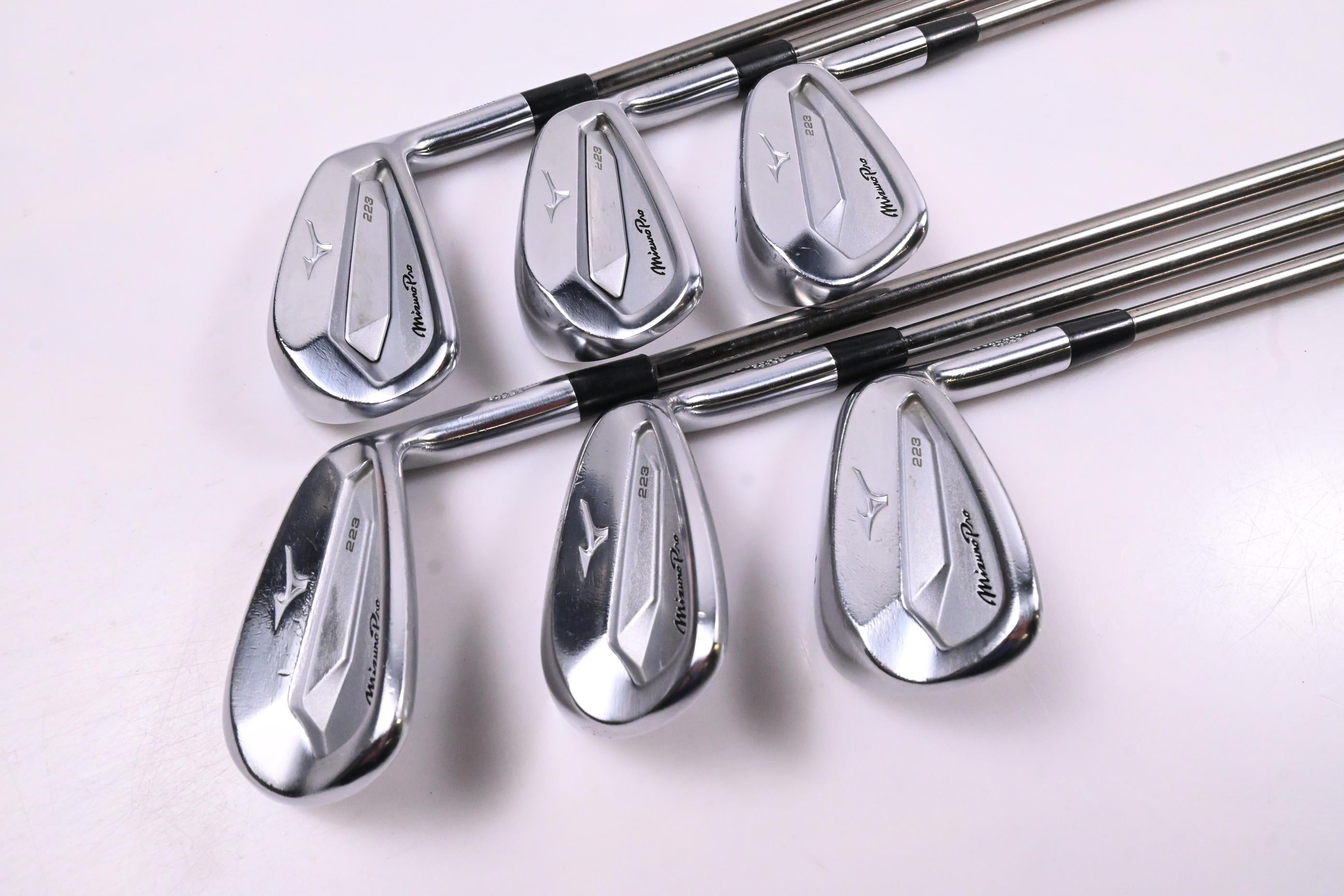 Ladies Mizuno Pro 223 Irons / 6-PW+GW / Ladies Flex UST Recoil ESX 450 Shafts