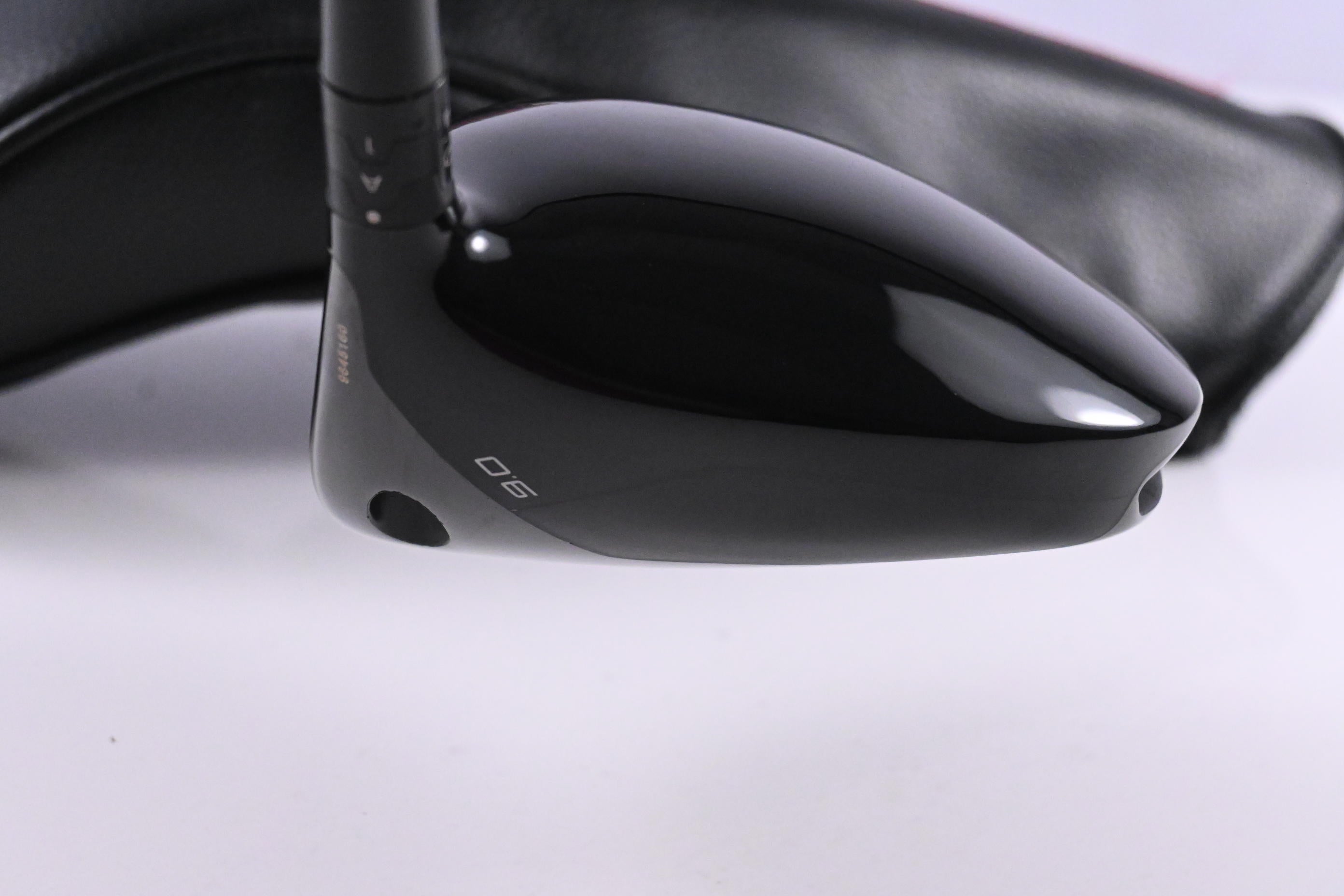 Titleist GT2 Driver / 9 Degree / Regular Flex UST LinQ Purple 6 Shaft