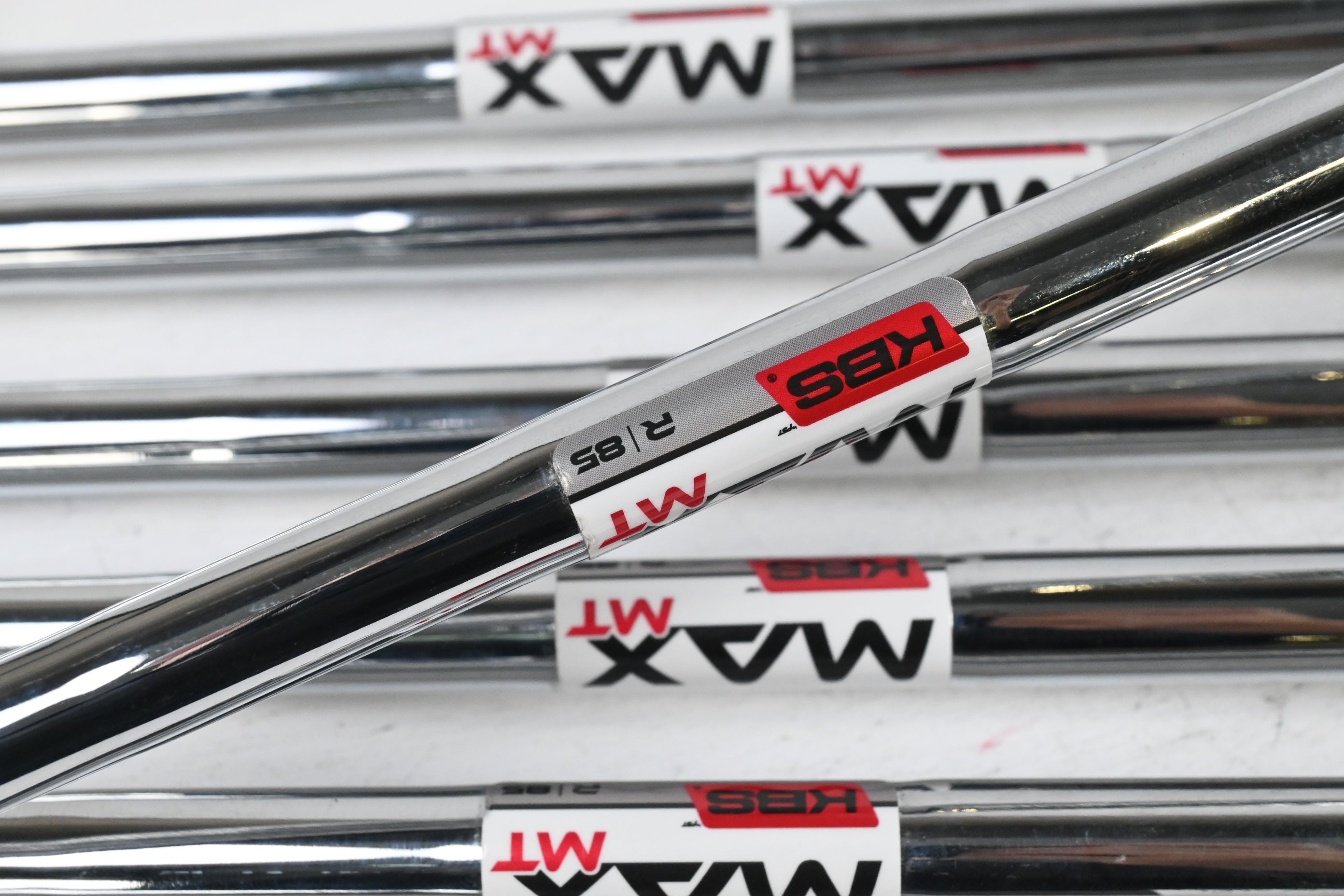 Taylormade Qi Max Irons / 5-PW+SW / Regular Flex KBS MAX MT 85 Shafts