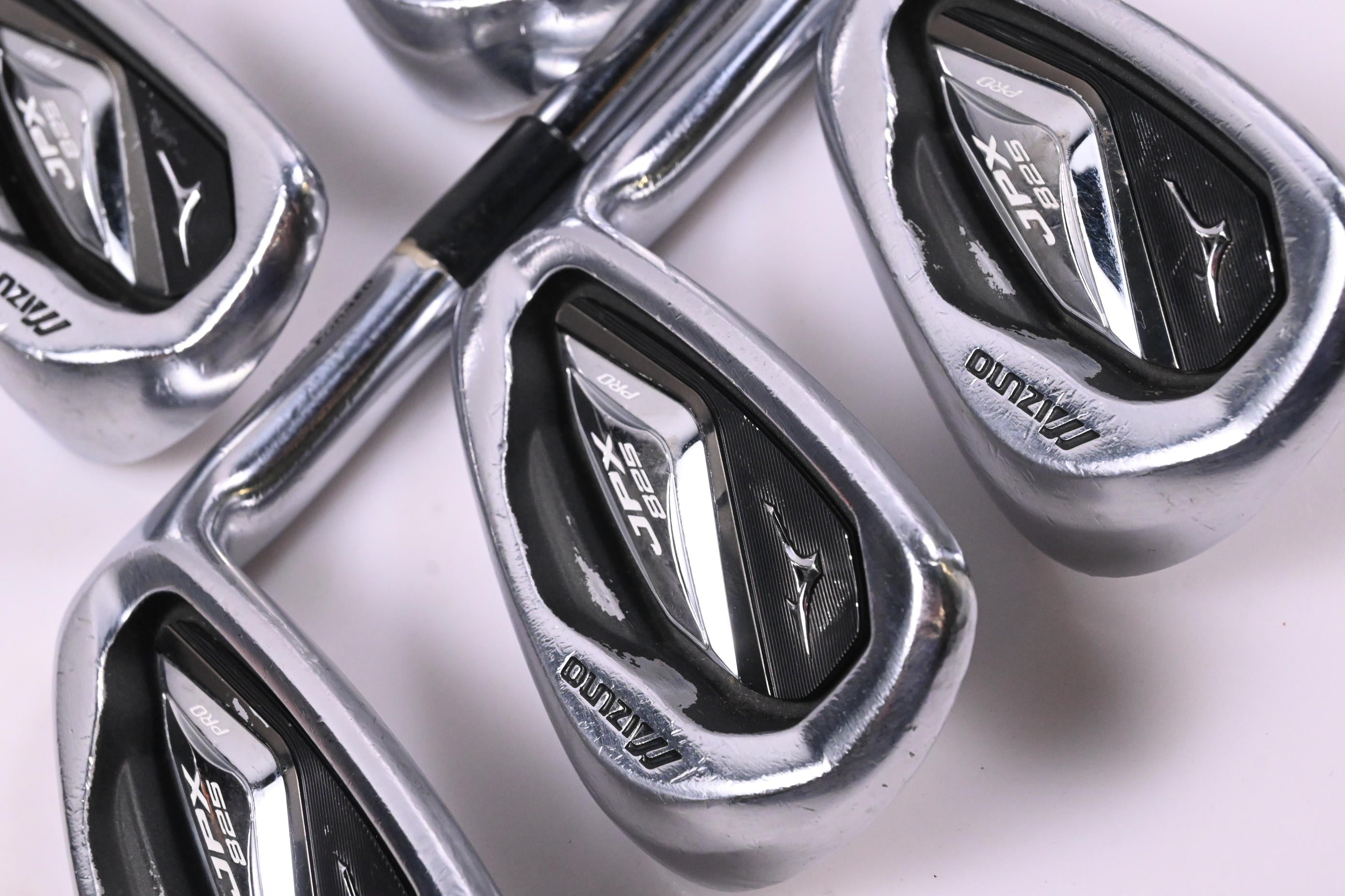 Mizuno JPX 825 Pro Irons / 6-PW / Stiff Flex Dynamic Gold SL S300U Shafts