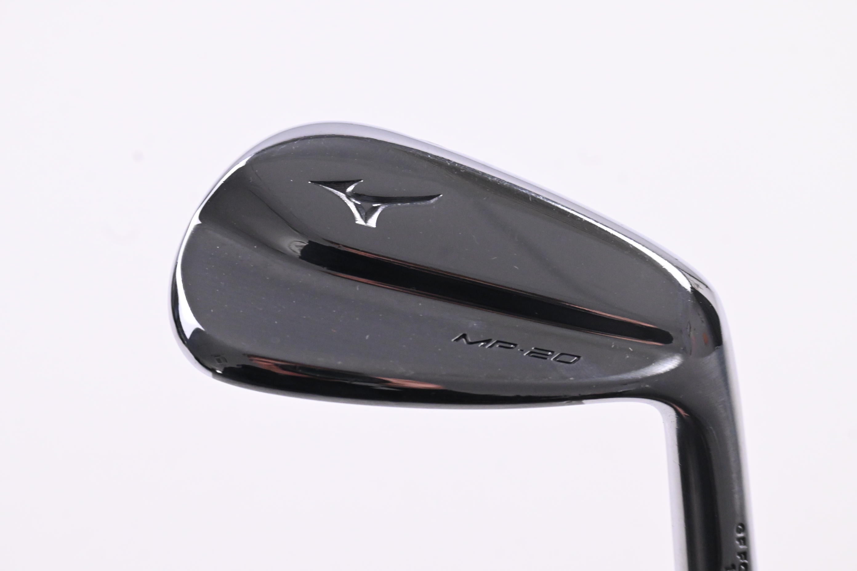 Mizuno MP-20 Blade Pitching Wedge / 46 Degree / Stiff Flex Dynamic Gold DST 98