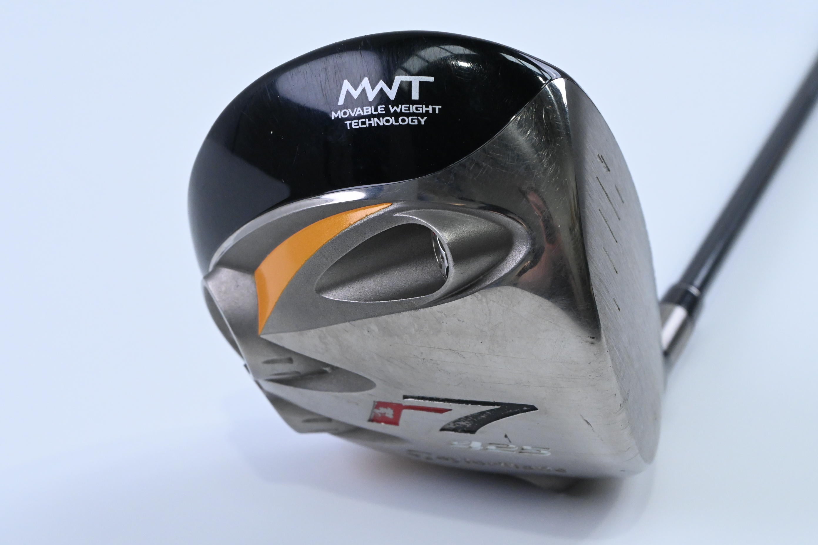 Taylormade R7 425 Driver / 9.5 Degree / Stiff Flex Fujikura Reax 65 Shaft