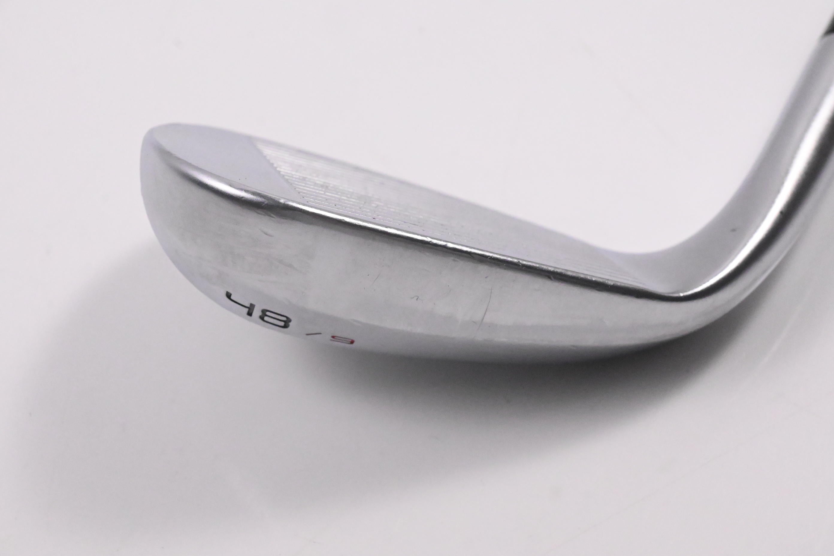 Cleveland CBX 2 Pitching Wedge / 48 Degree / Wedge Flex Dynamic Gold 115 Shaft