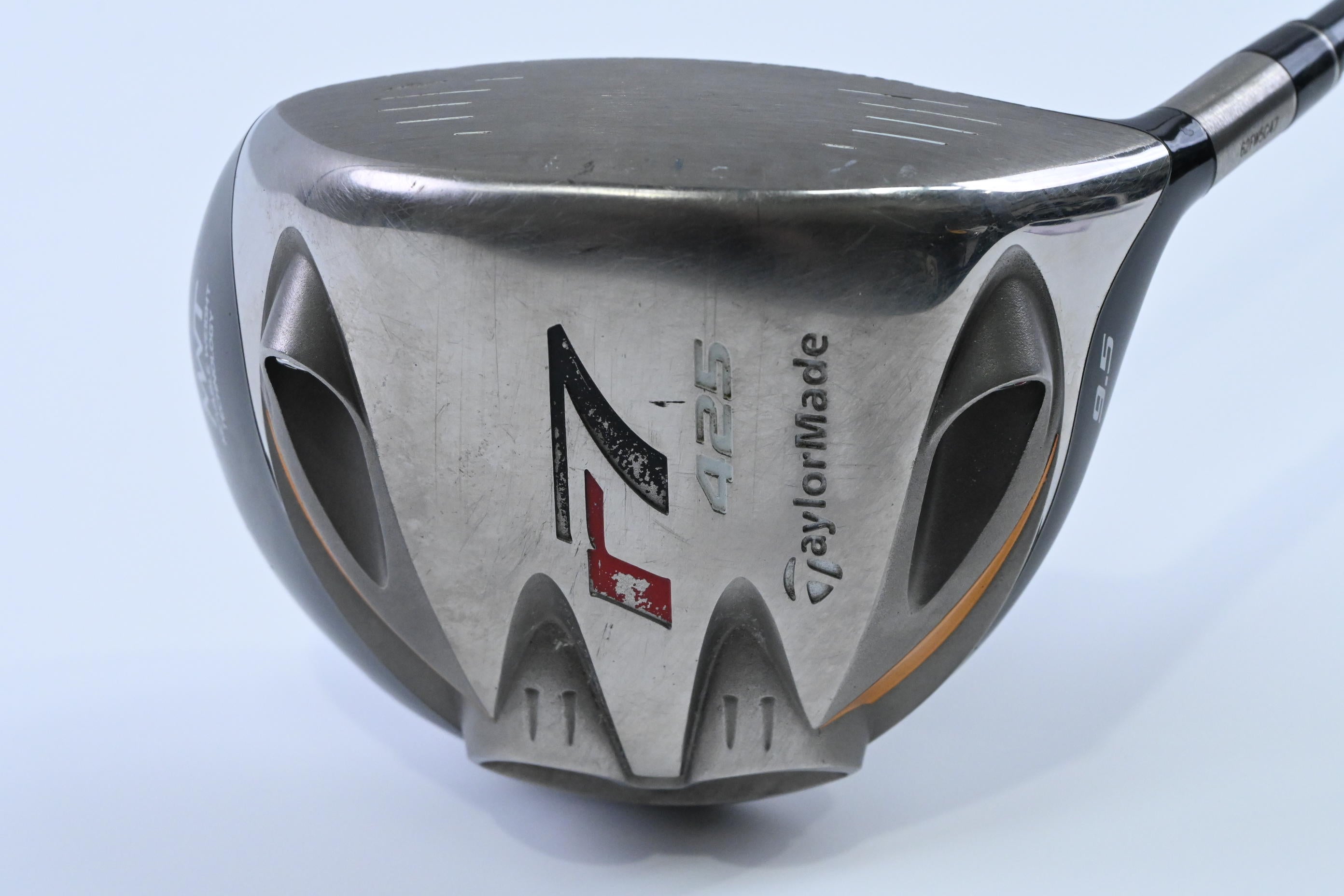 Taylormade R7 425 Driver / 9.5 Degree / Stiff Flex Fujikura Reax 65 Shaft