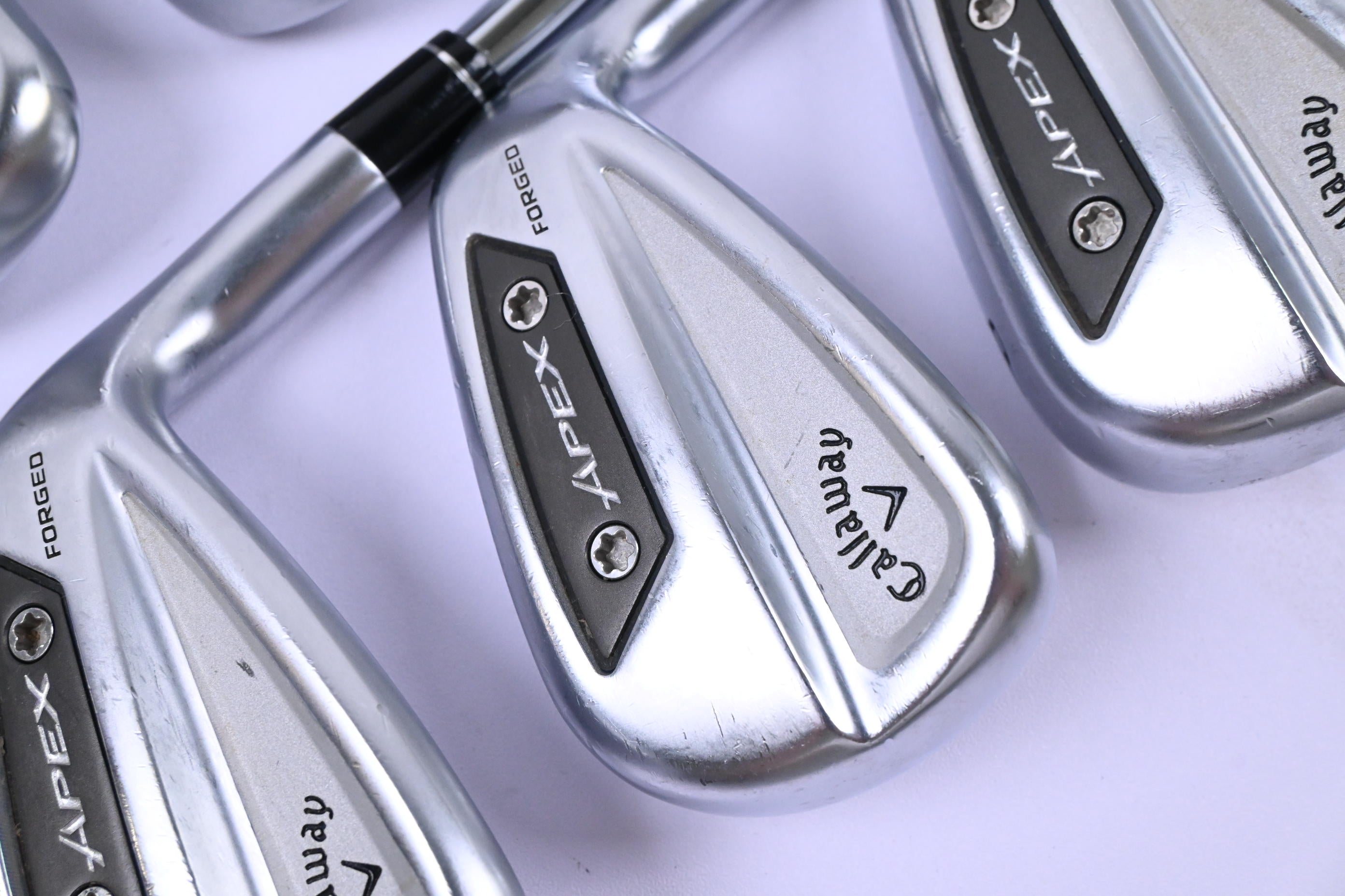 Callaway Apex Ai300 Irons / 5-PW / Regular Flex Dynamic Gold Mid 100 R300 Shafts