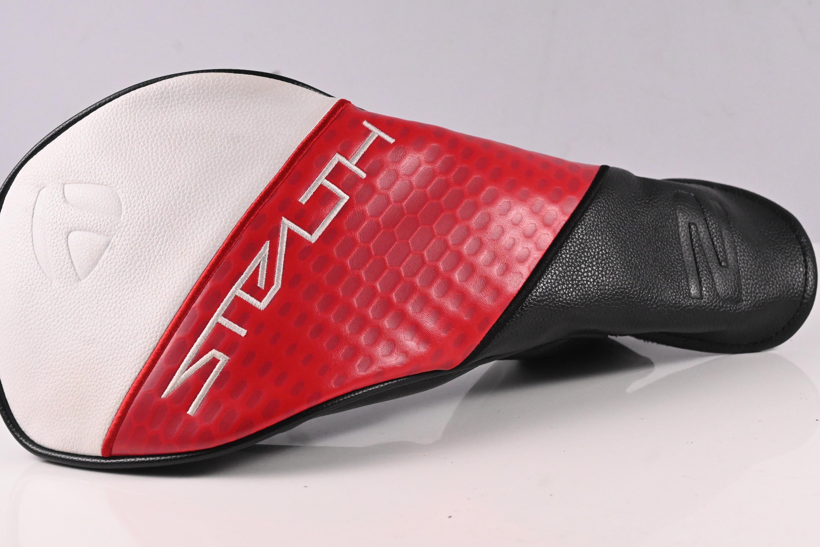 Taylormade Stealth 2 Driver / 10.5 Degree / Regular Flex Fujikura Ventus TR Red