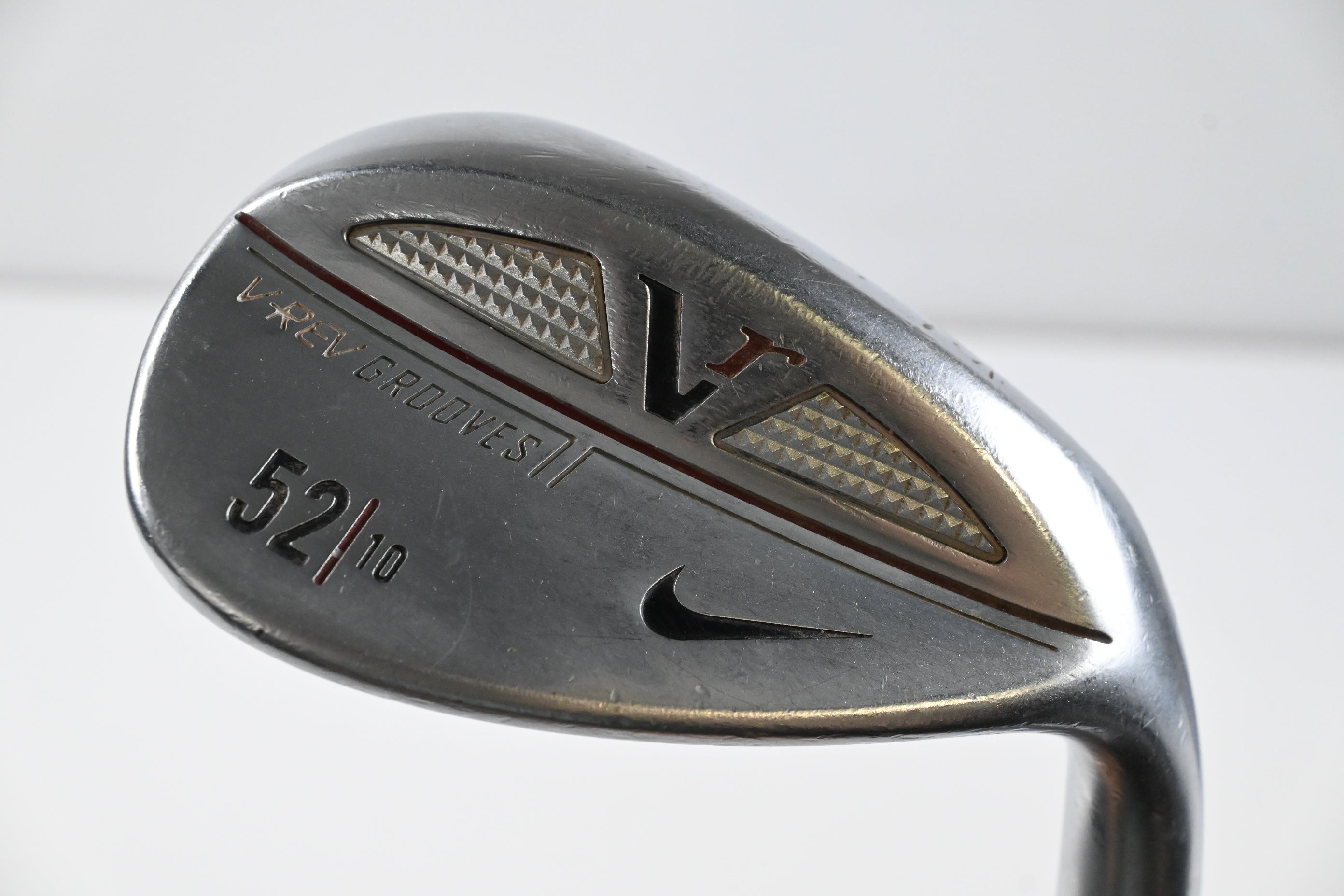 Nike VR V-Rev Gap Wedge / 52 Degree / Stiff Flex Dynamic Gold S300 Shaft