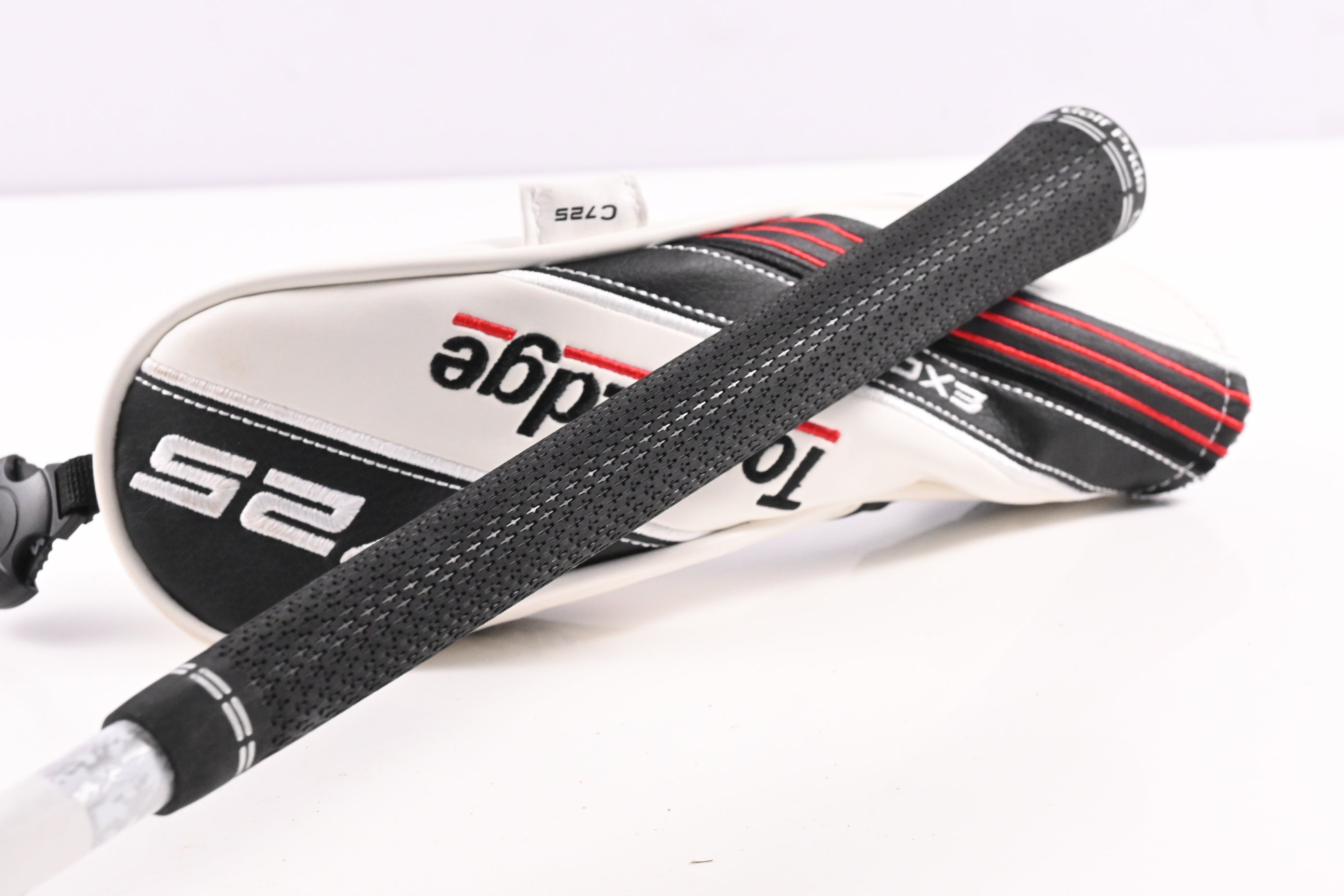 Tour Edge Exotics C725 #2 Hybrid / 17 Degree / X-Flex Denali Blue 80 Shaft
