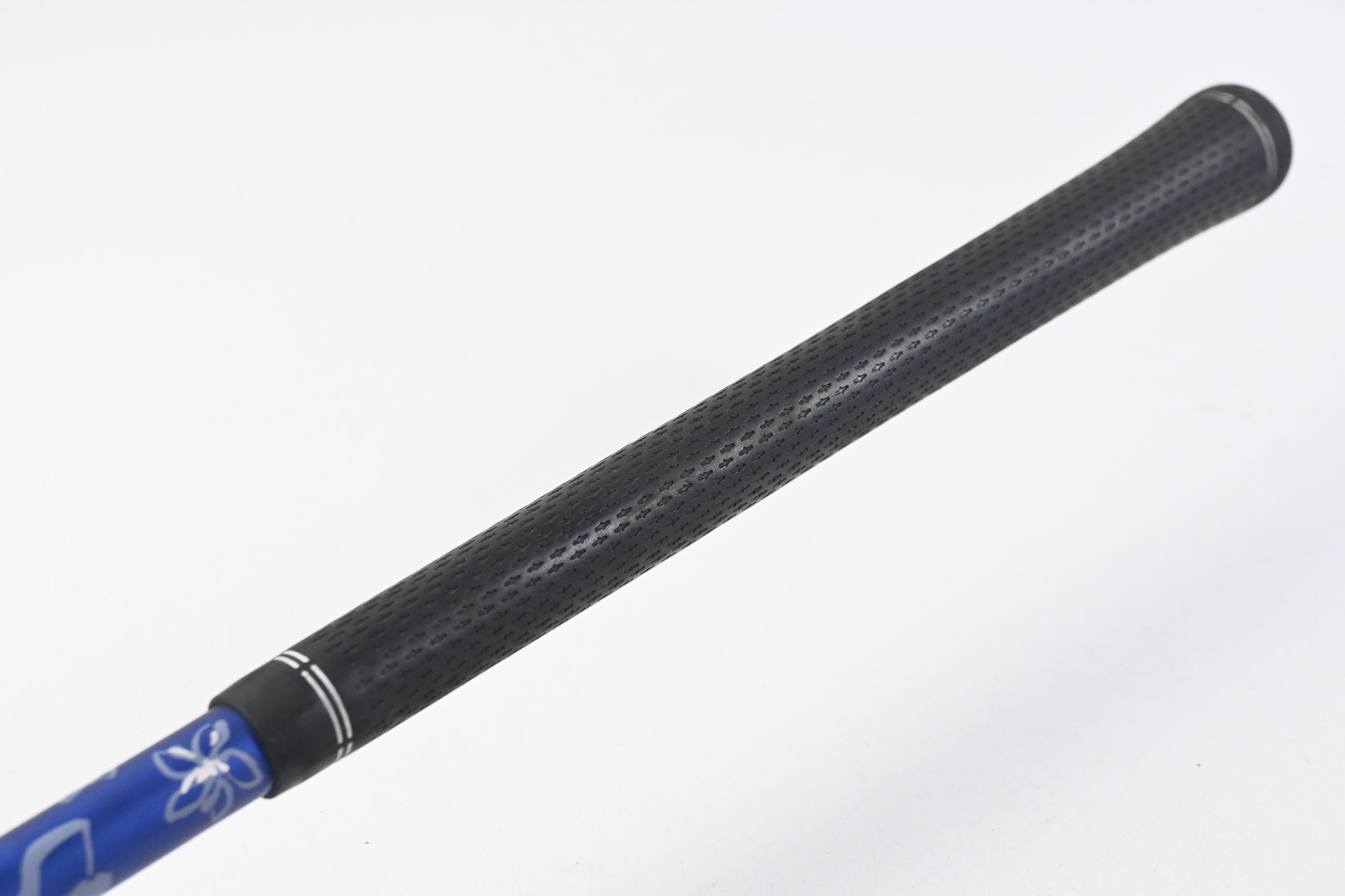 Titleist 913 D2 Driver / 9.5 Degree / Regular Flex Diamana S+ Blue 62 Shaft