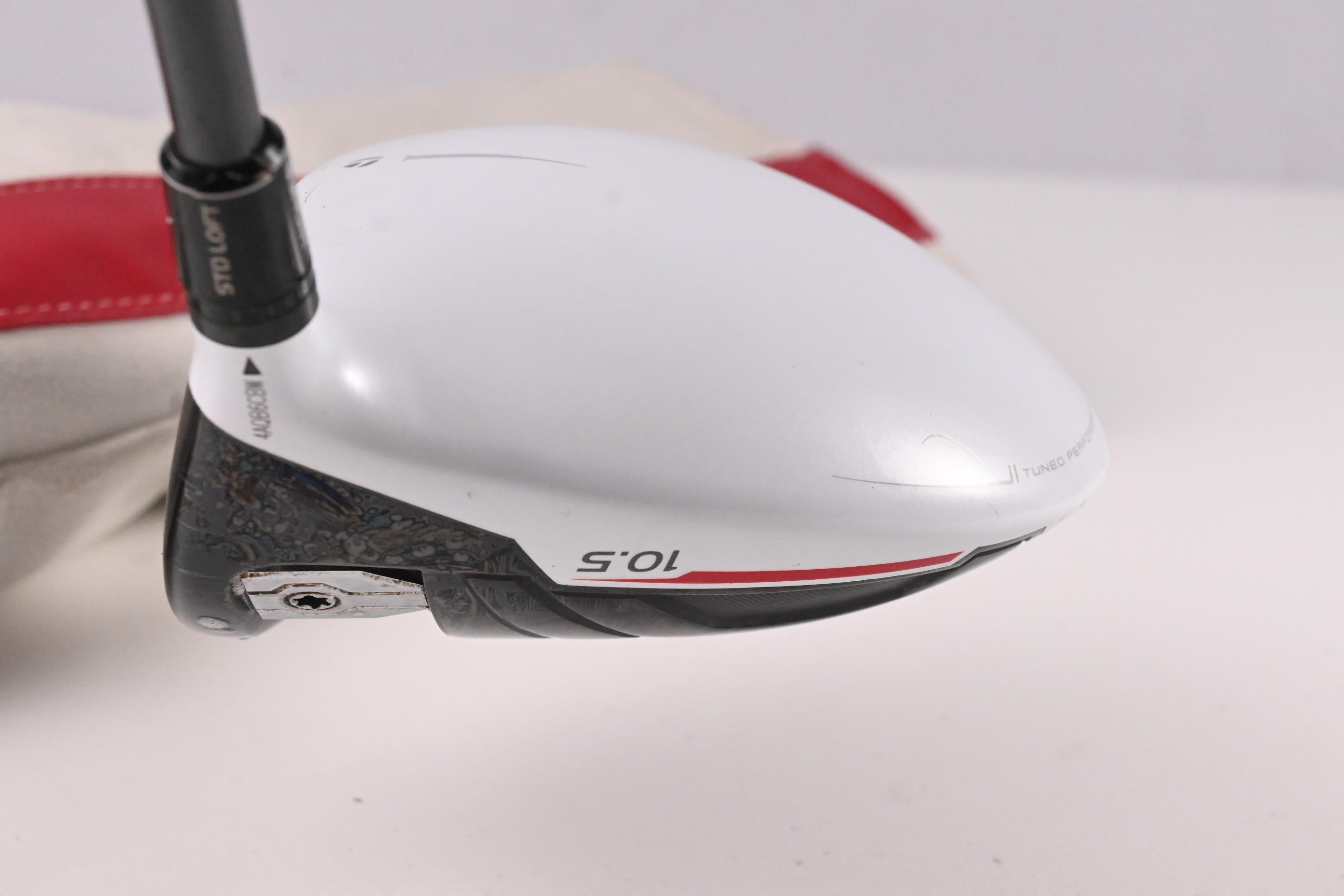 Taylormade R15 Driver / 10.5 Degree / Stiff Flex Fujikura Speeder 57 Evolution
