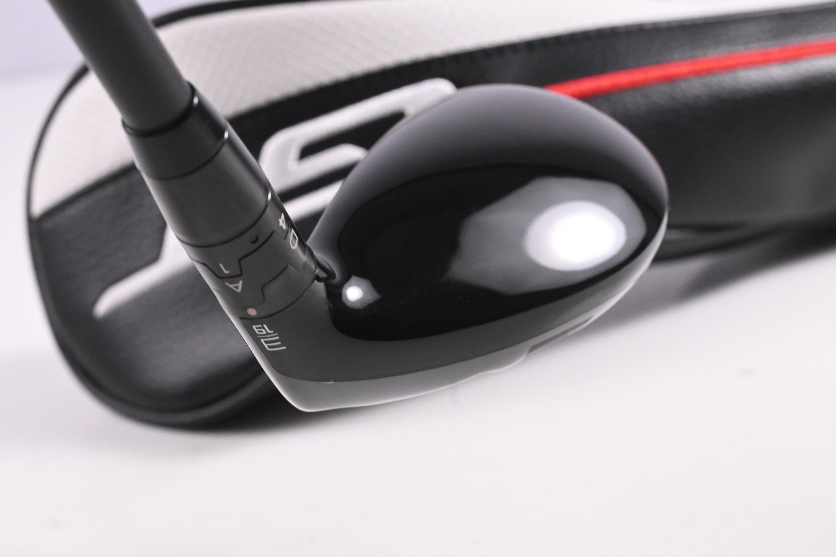Titleist GT3 #3 Hybrid / 19 Degree / Stiff Flex Tensei 1K Black 85 Shaft
