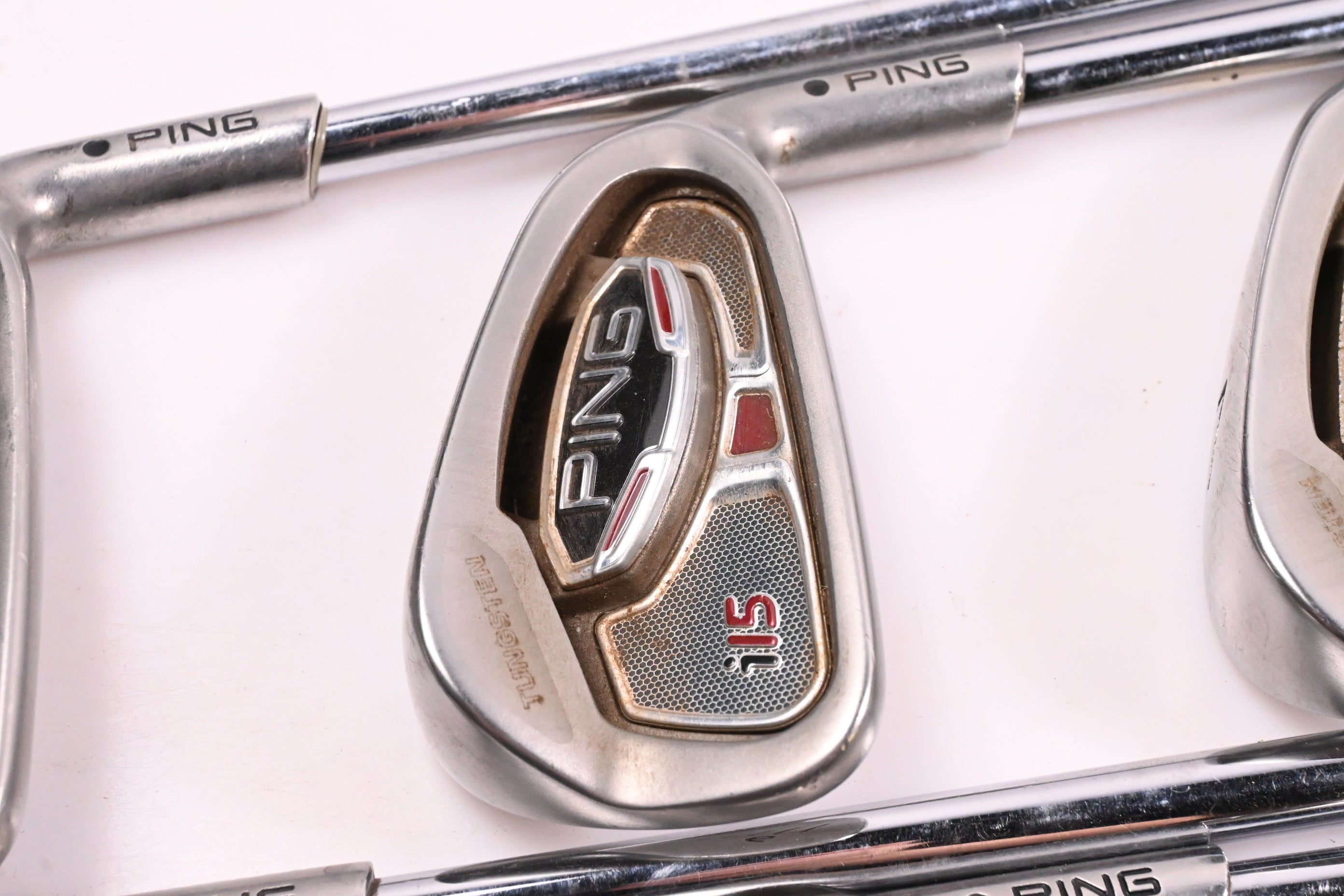 Ping i15 Irons / 5-PW / Black Dot / Regular Flex Ping AWT Shafts